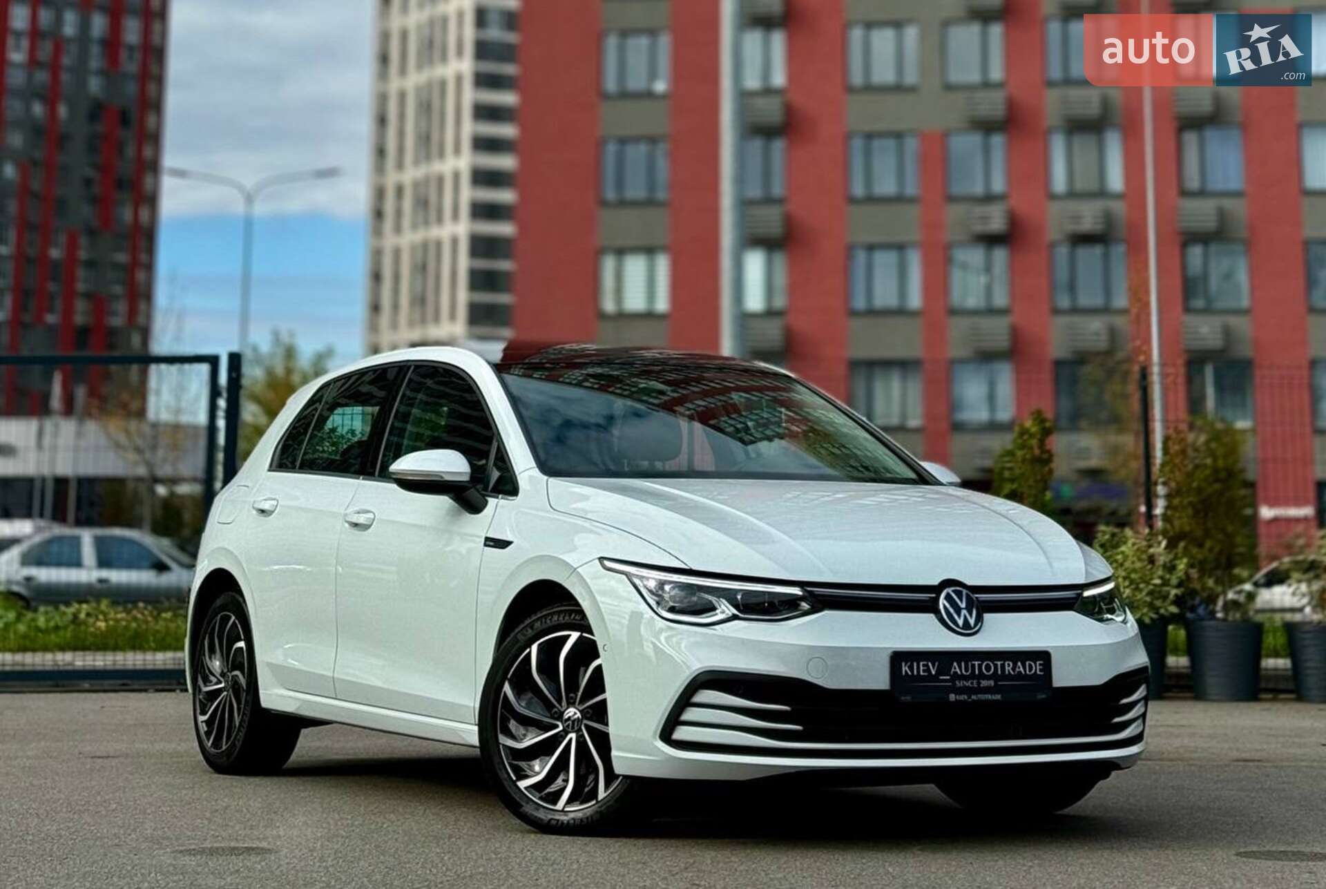 VOLKSWAGEN GOLF 2022