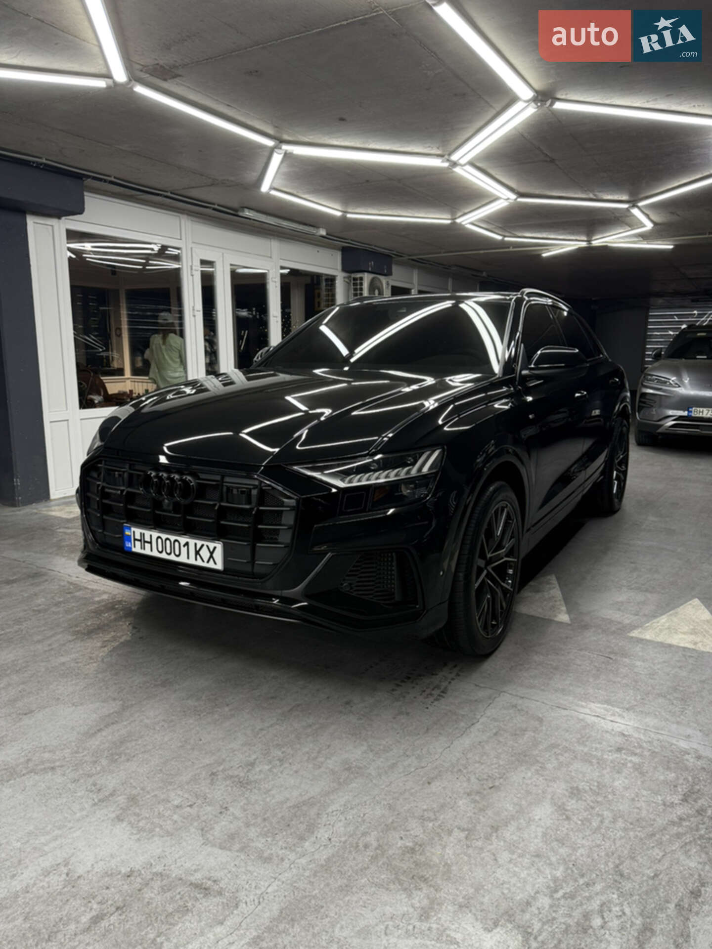 AUDI Q8 2023