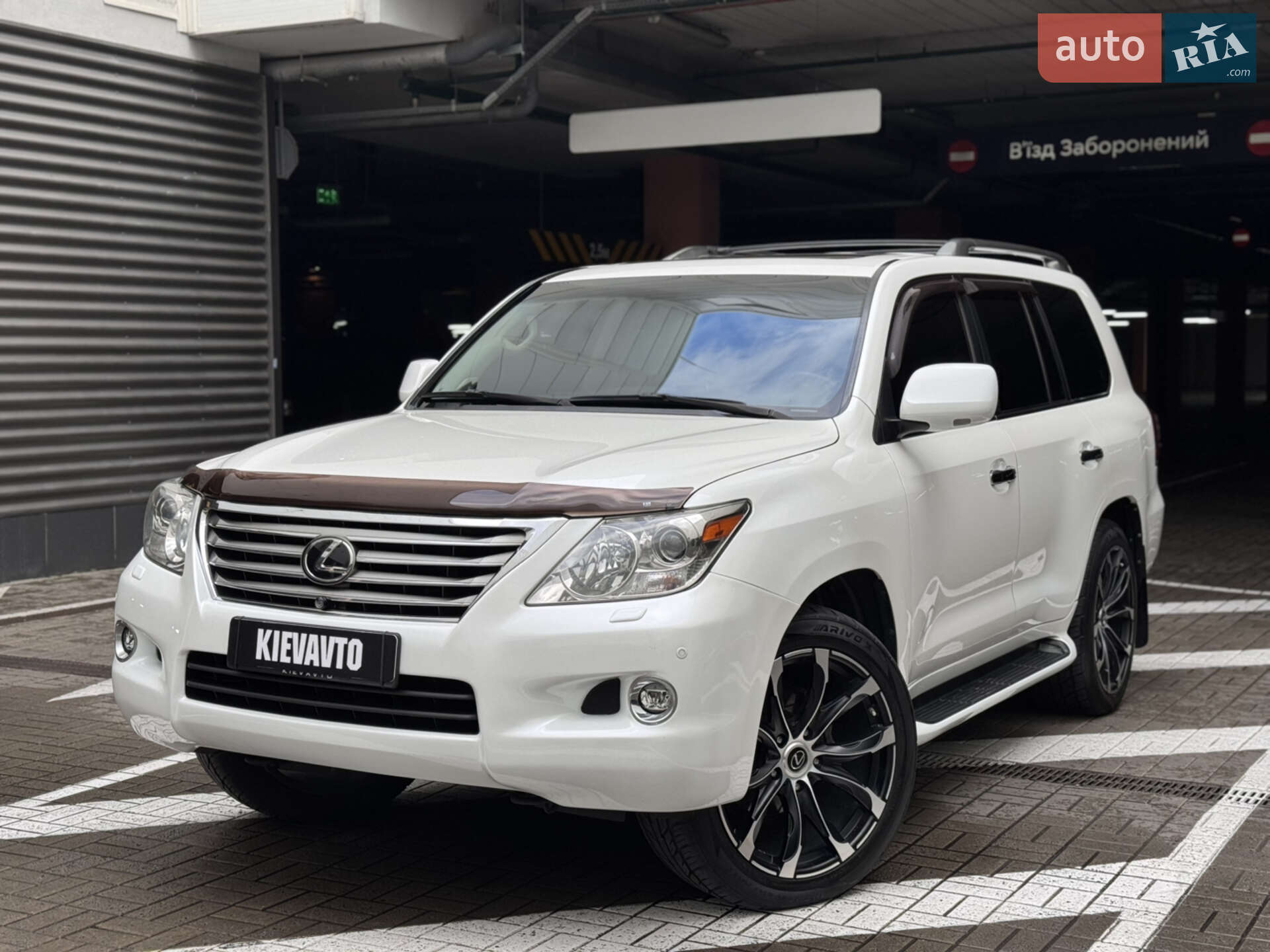 LEXUS LX 570 2009