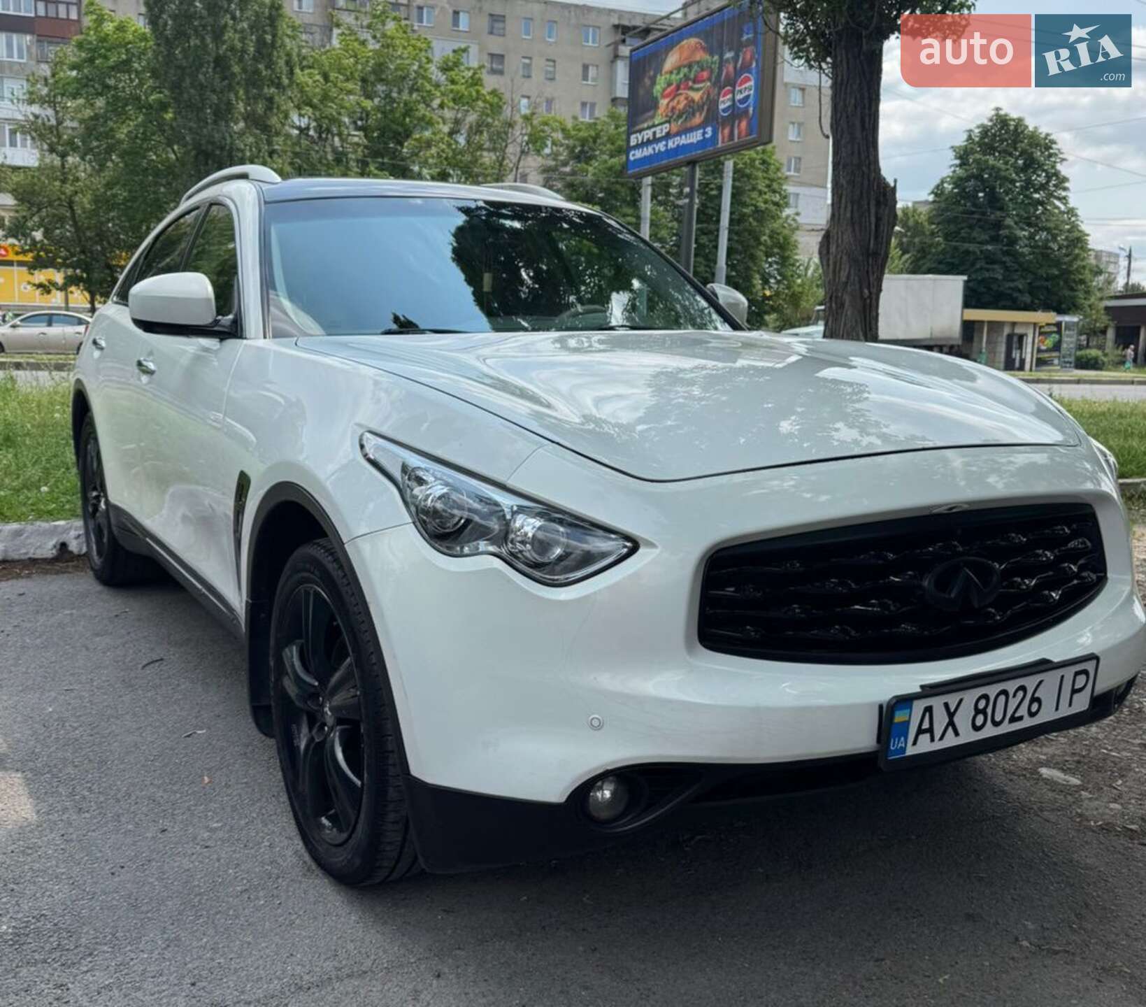 INFINITI FX35 2010