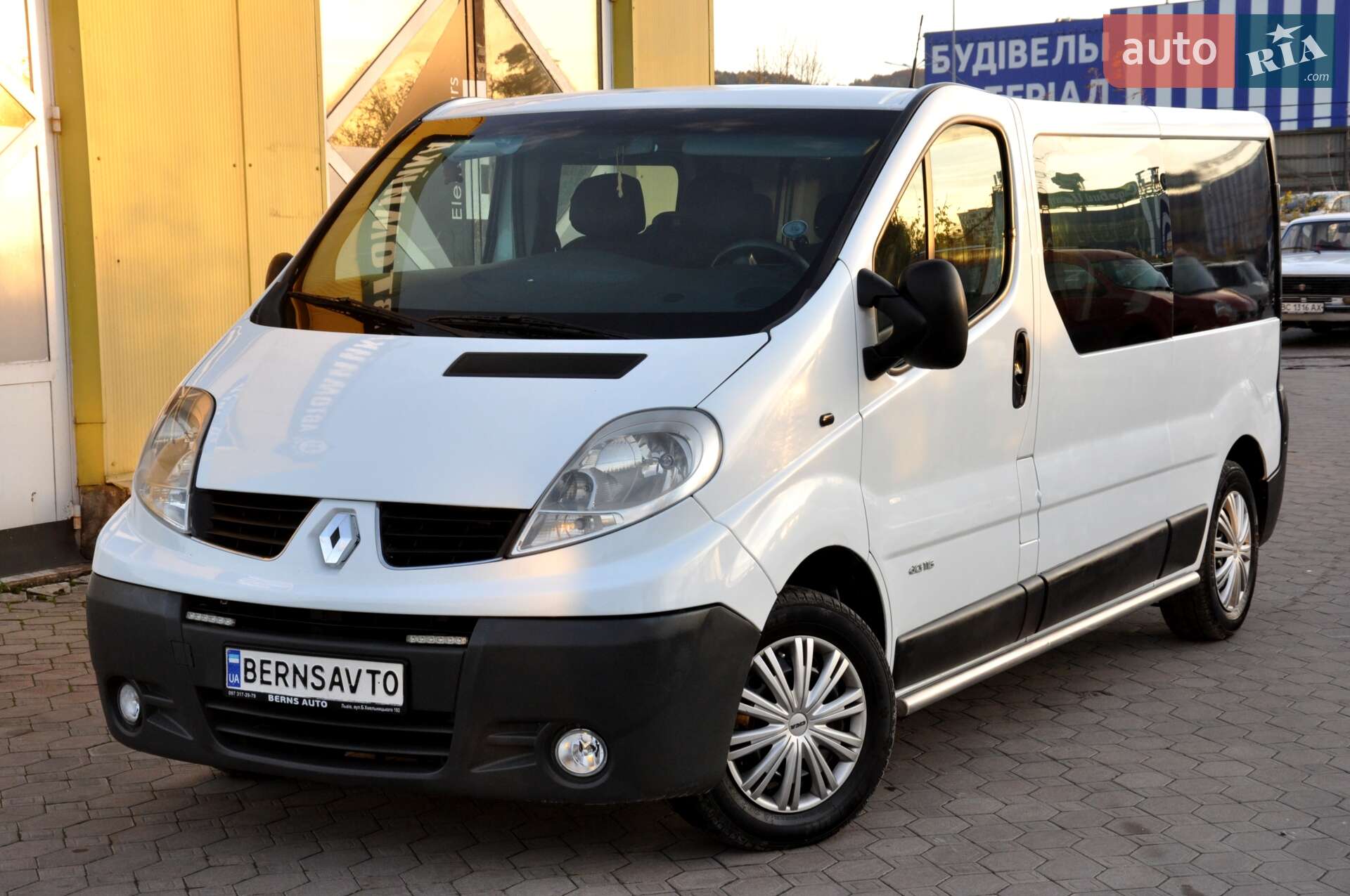 RENAULT TRAFIC 2010