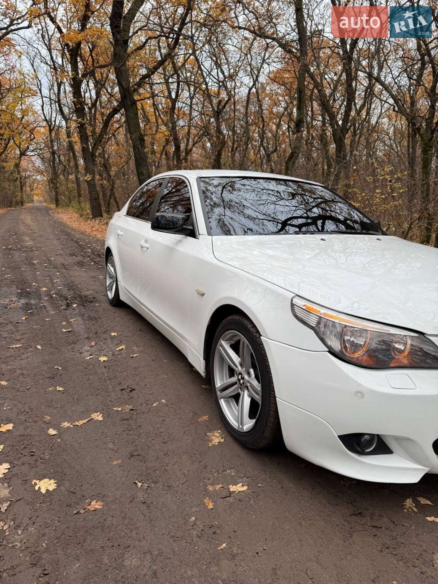 Головне фото звіту автомобіля BMW 520I 2004