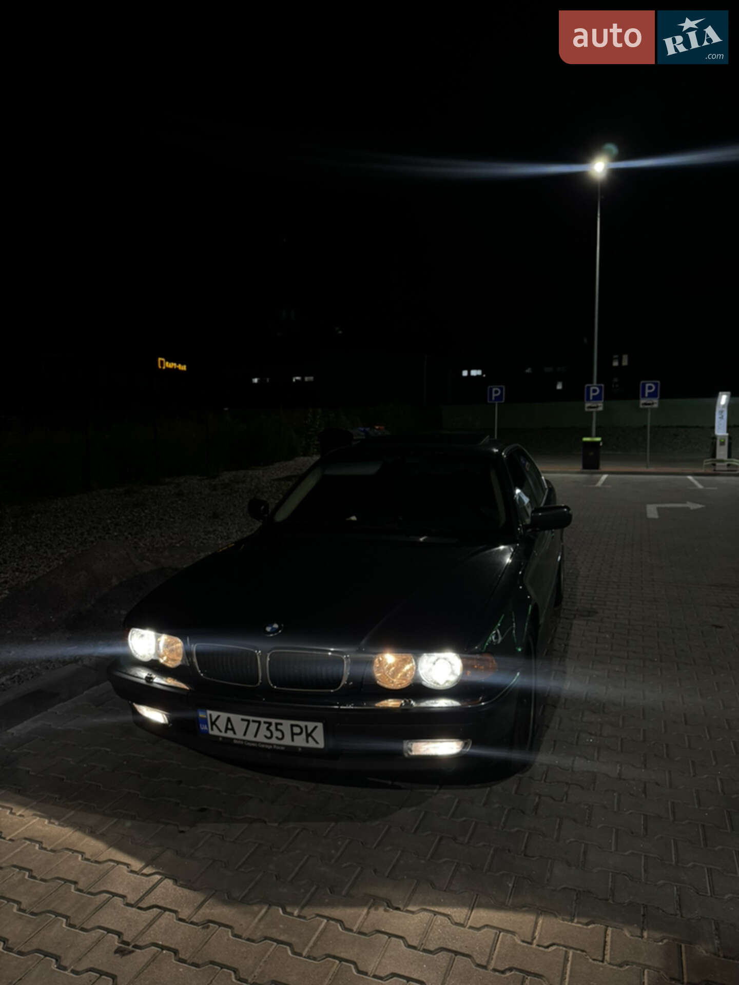 BMW 735I 2000