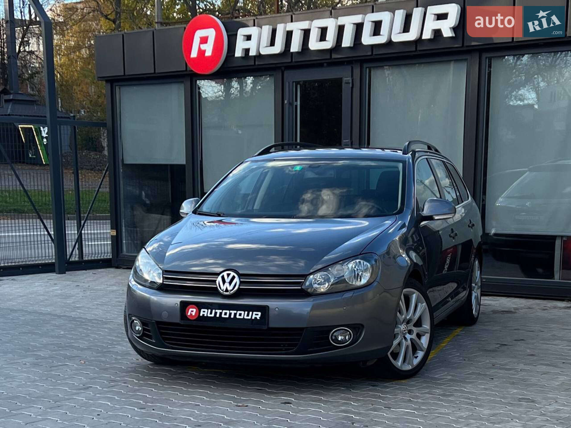 VOLKSWAGEN GOLF 2010