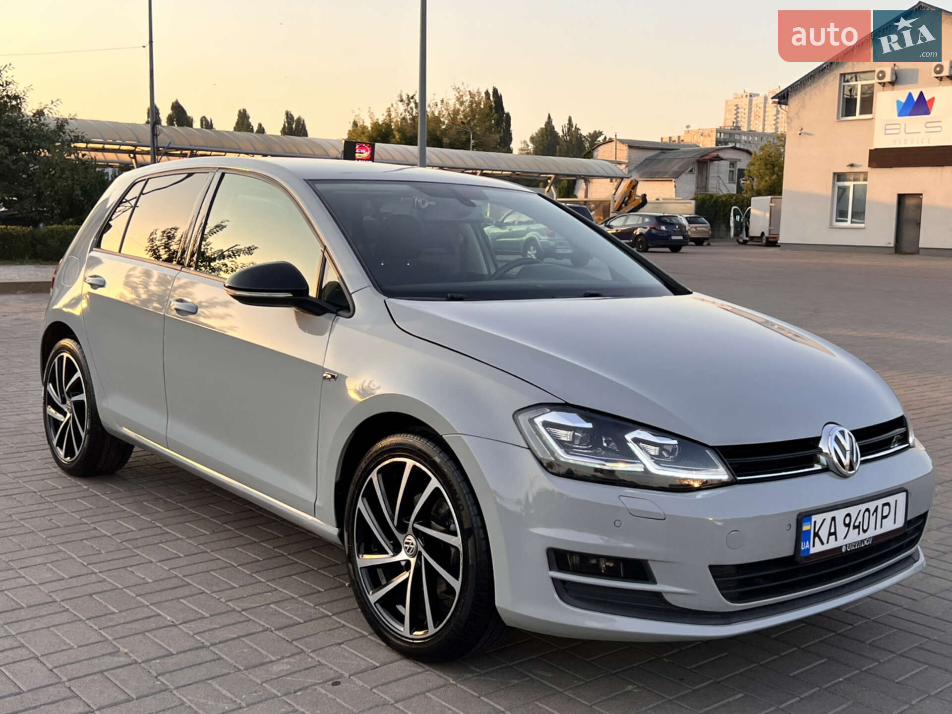 VOLKSWAGEN GOLF 2013