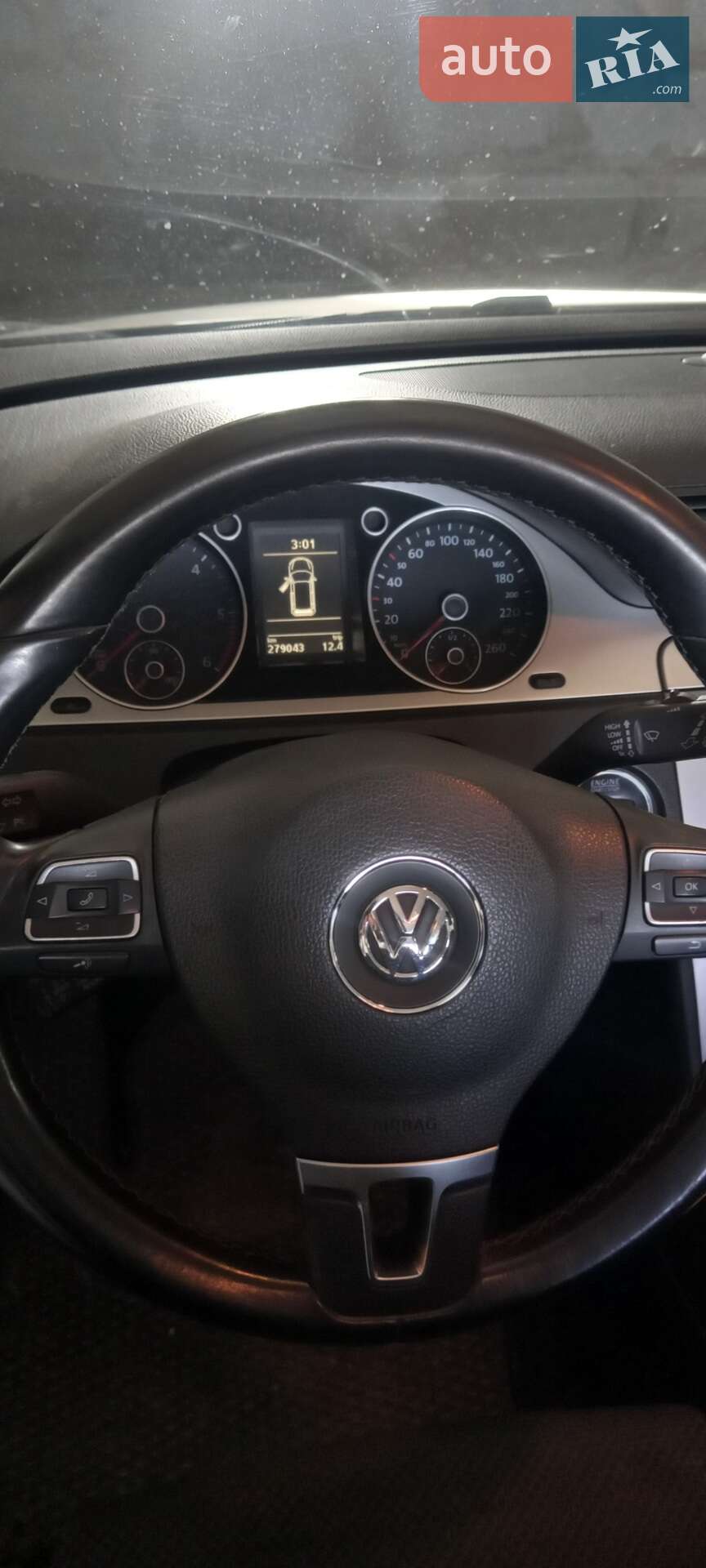 VOLKSWAGEN PASSAT 2010