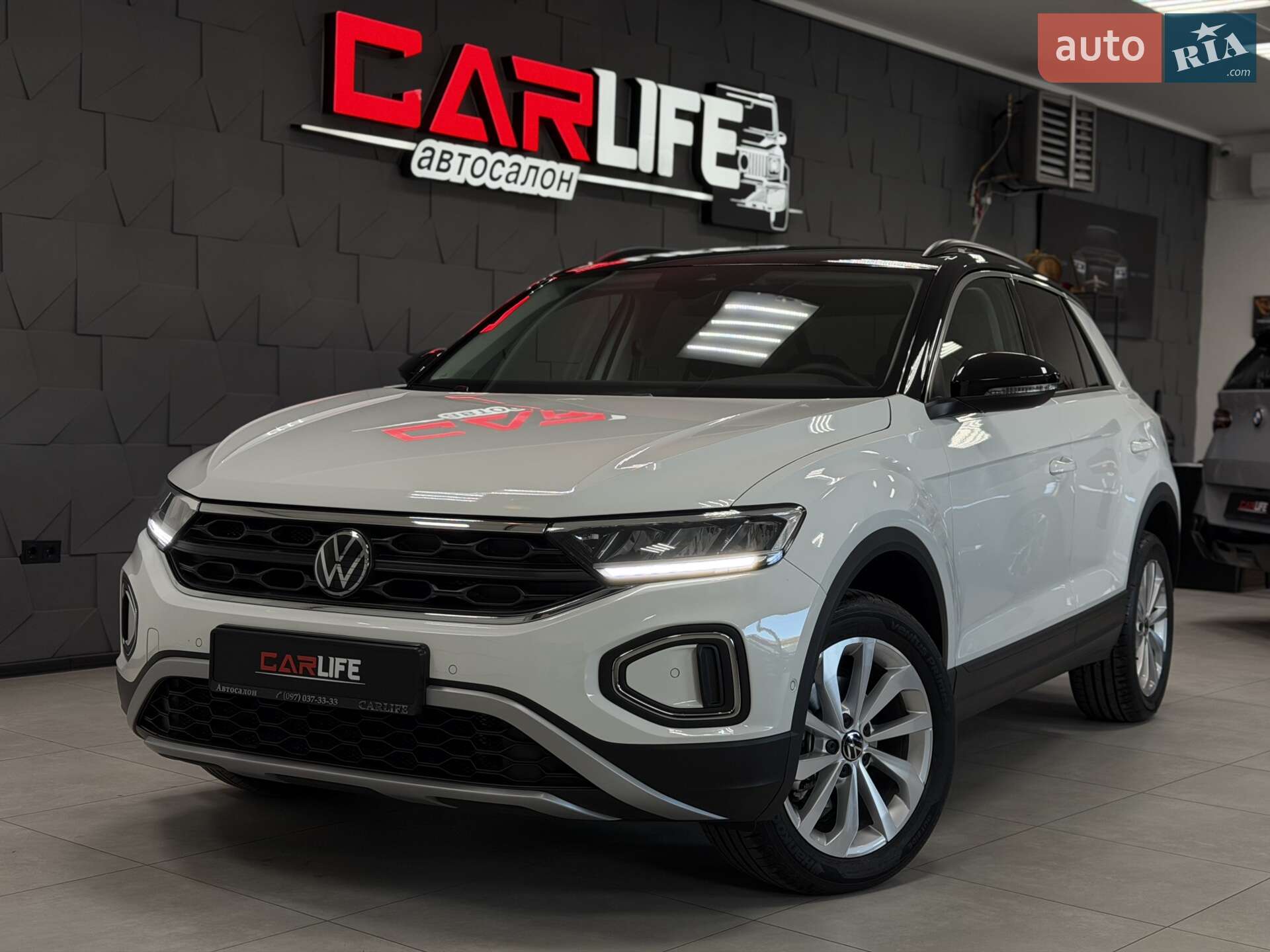 VOLKSWAGEN T-ROC 2024
