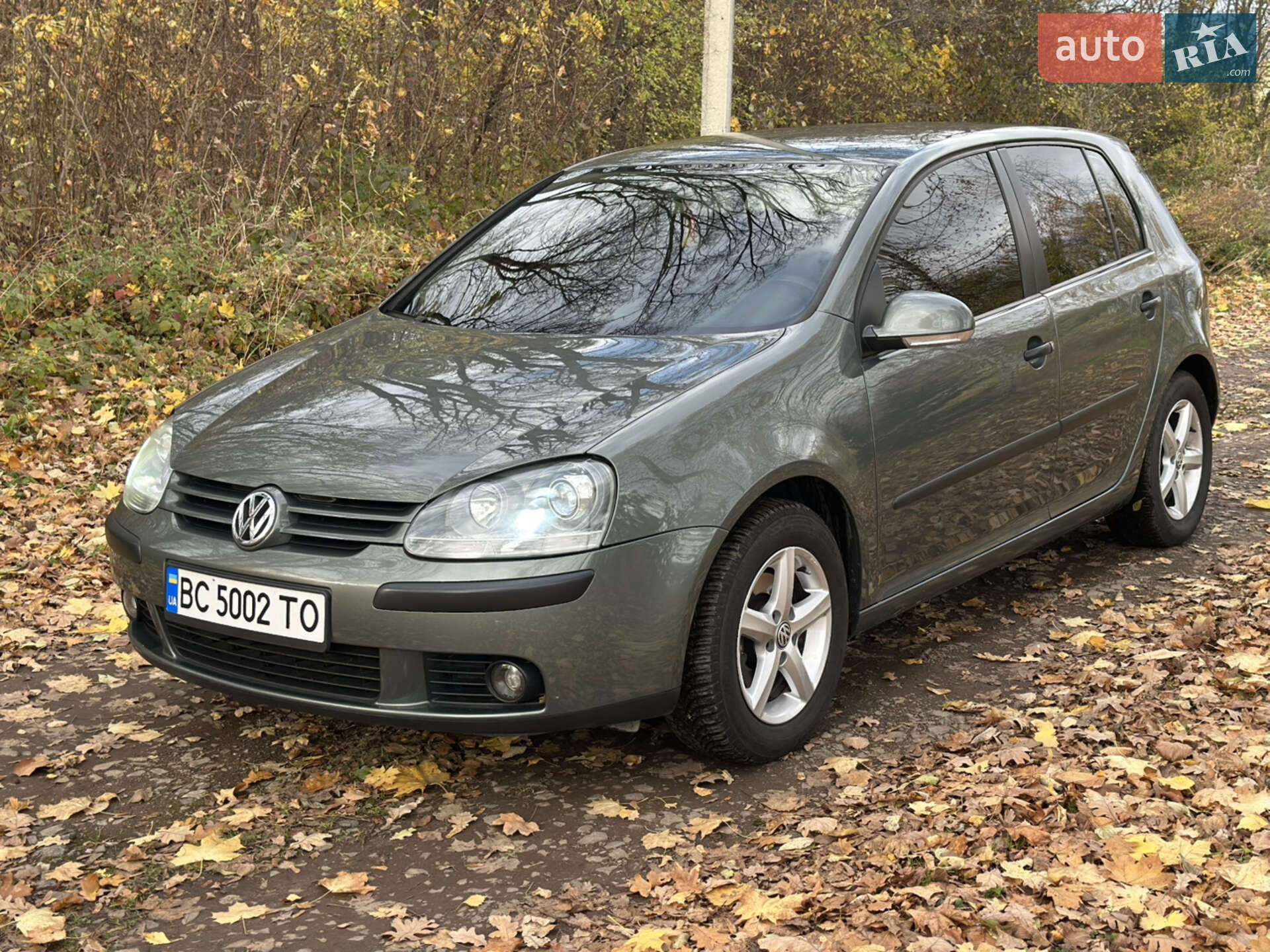 VOLKSWAGEN GOLF 2004