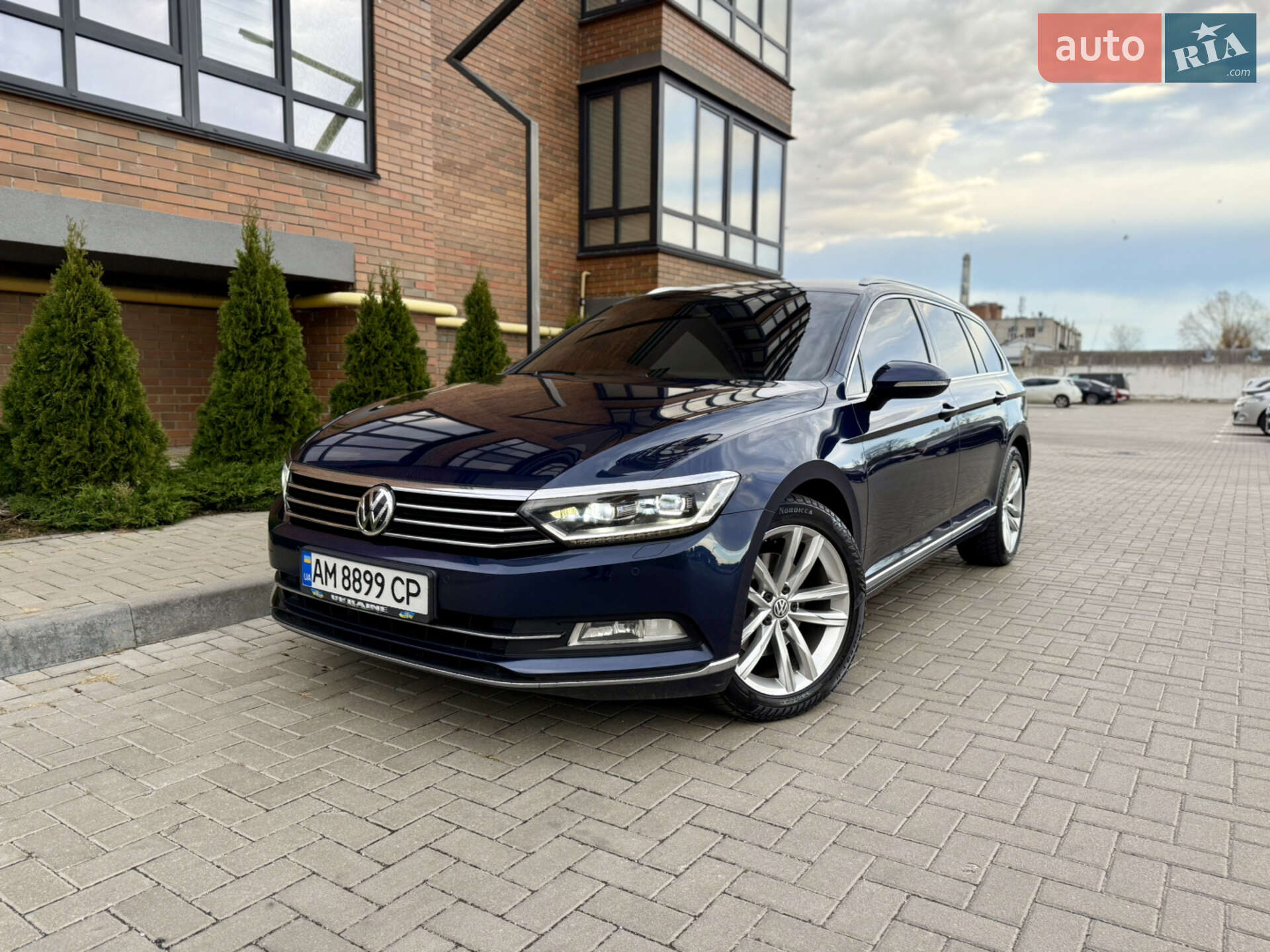 VOLKSWAGEN PASSAT 2017