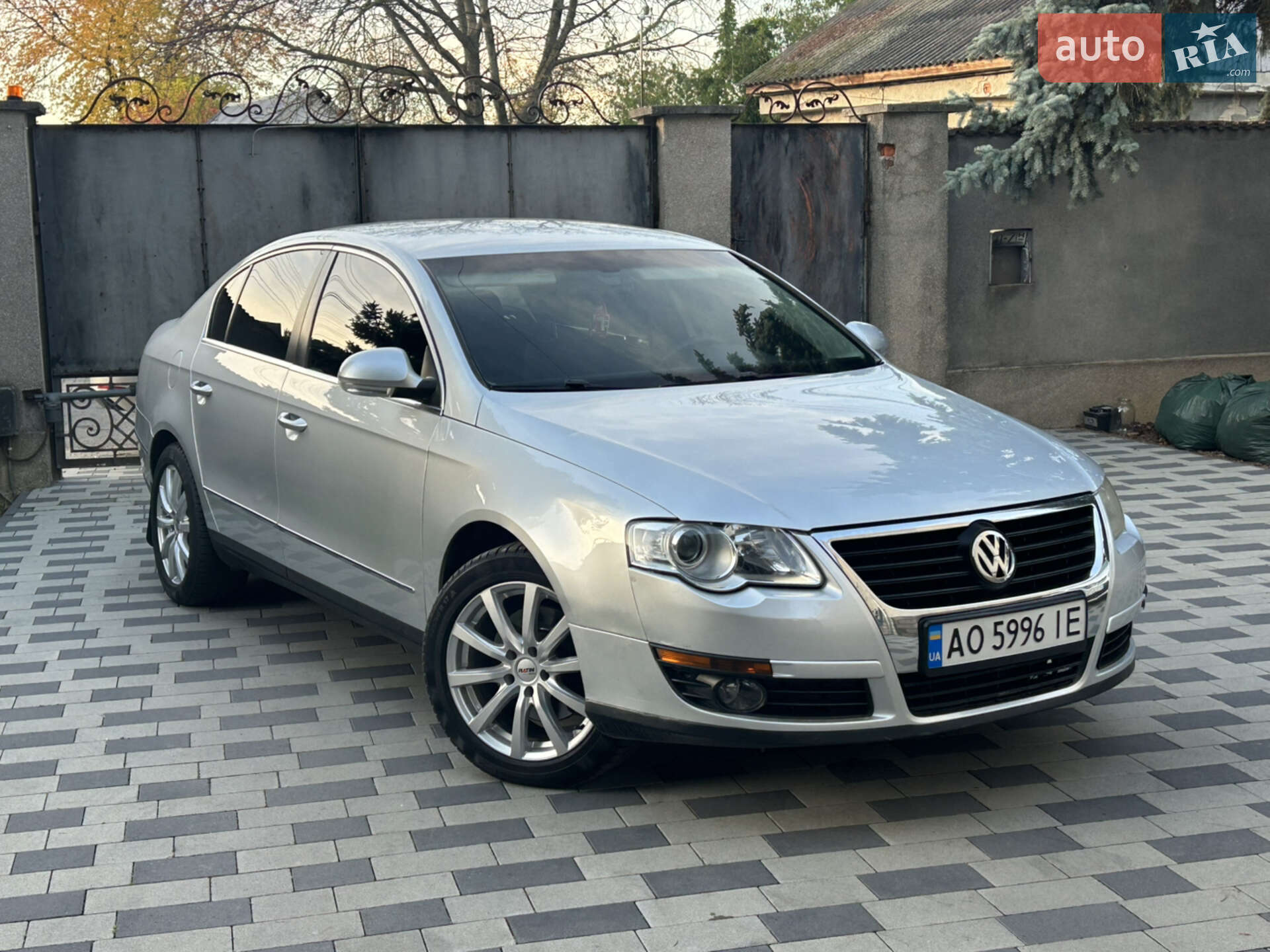 VOLKSWAGEN PASSAT 2005