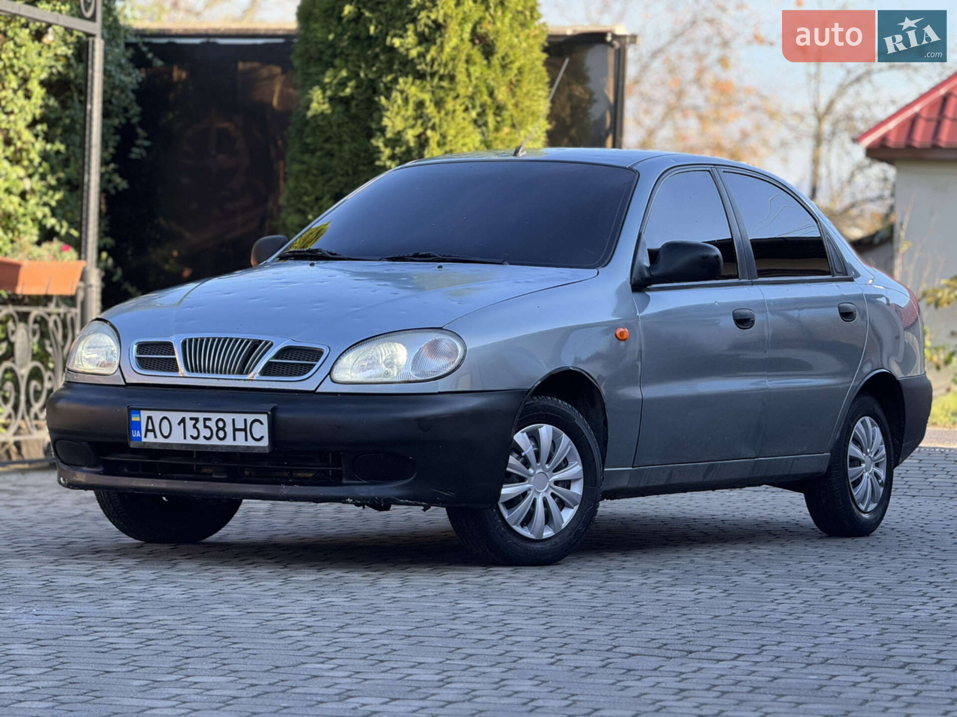 ЗАЗ TF698K 2012