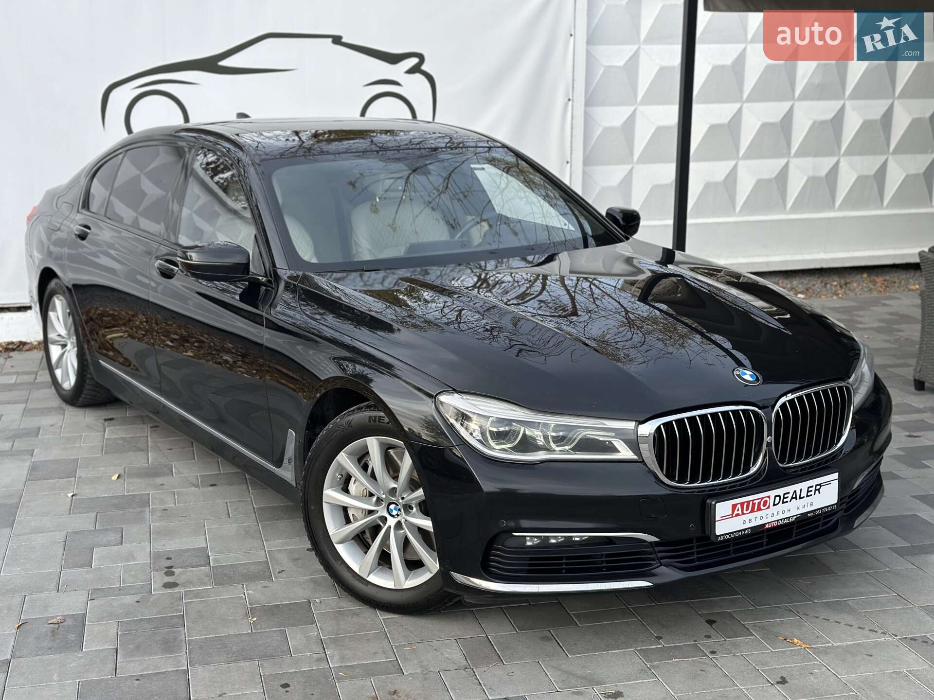 BMW 750LI 2015