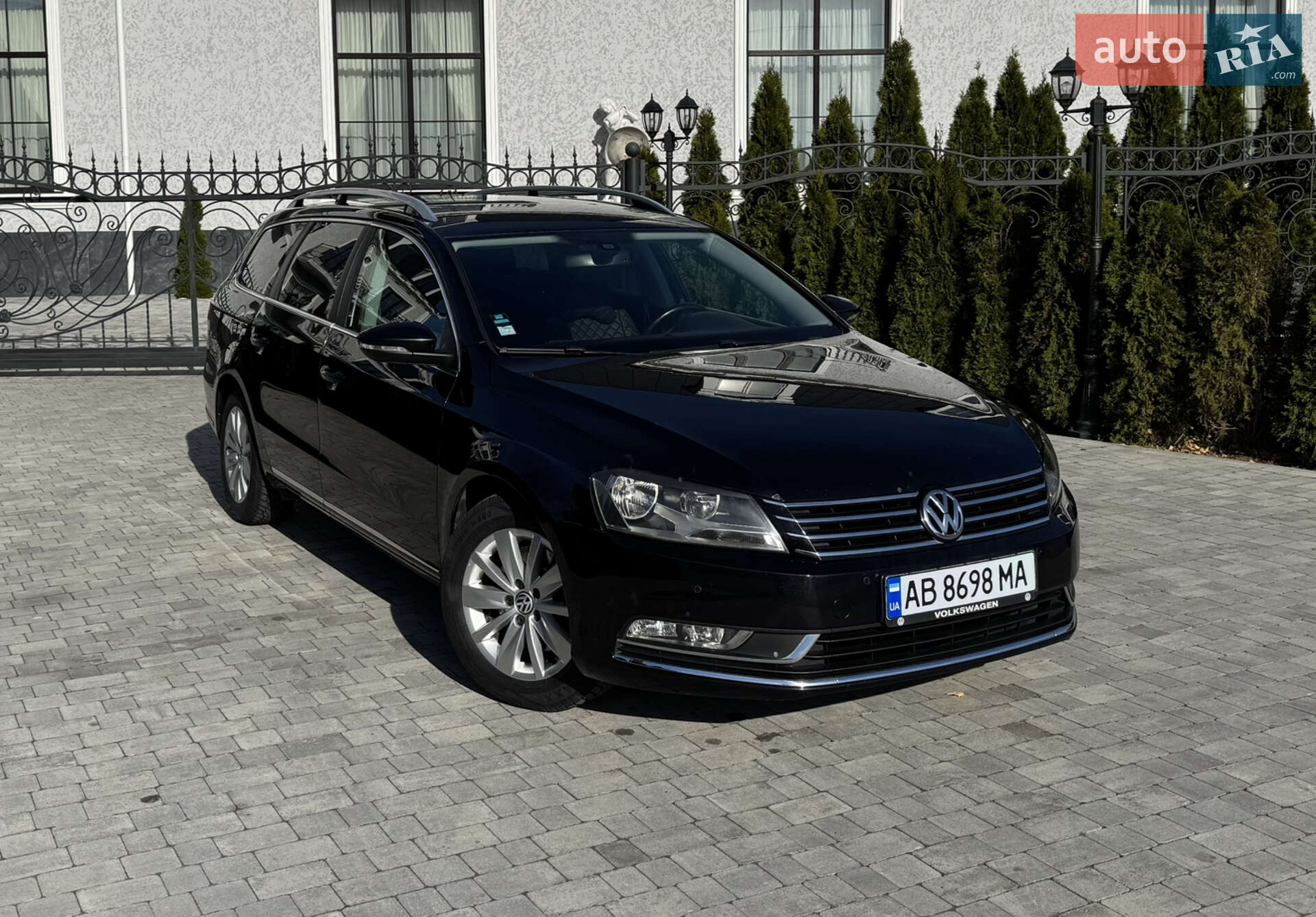 VOLKSWAGEN PASSAT 2011