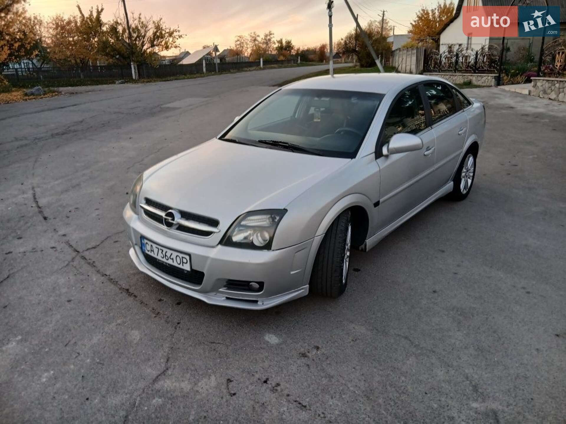 Головне фото звіту автомобіля OPEL VECTRA 2003