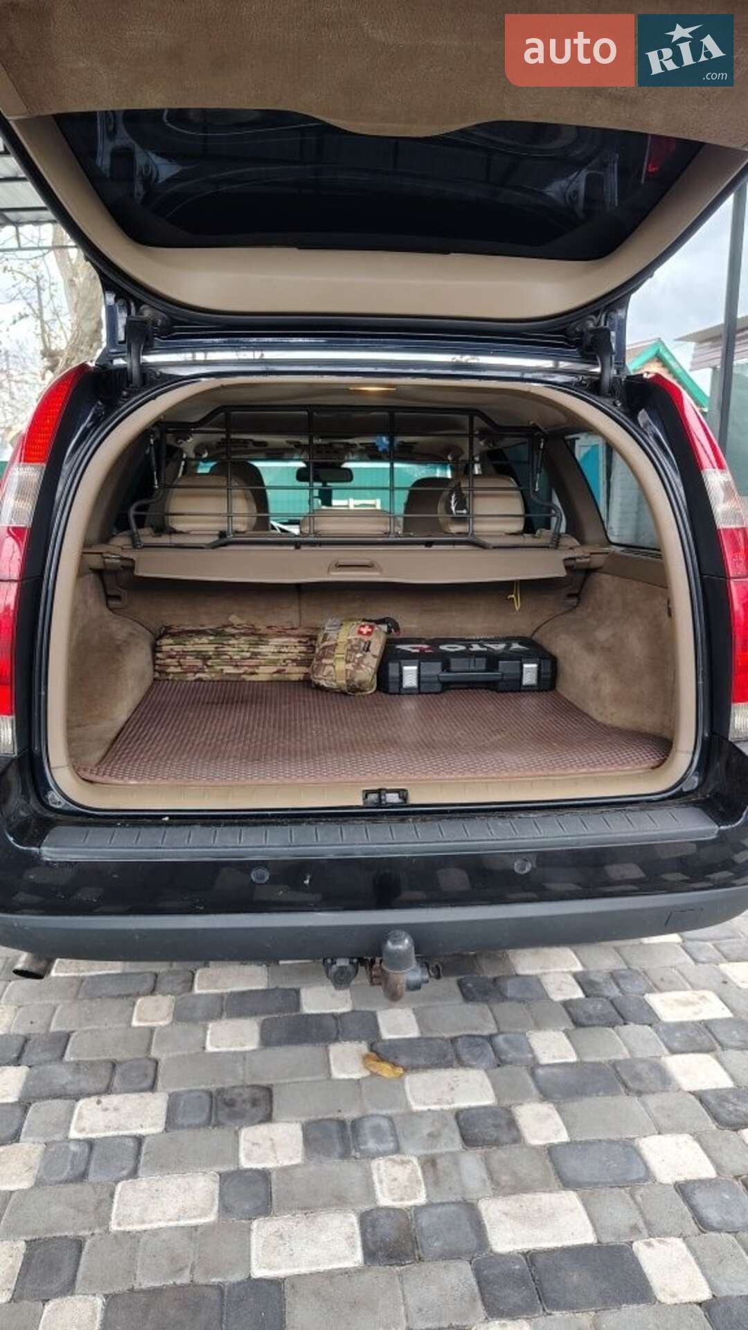 VOLVO V70 2005