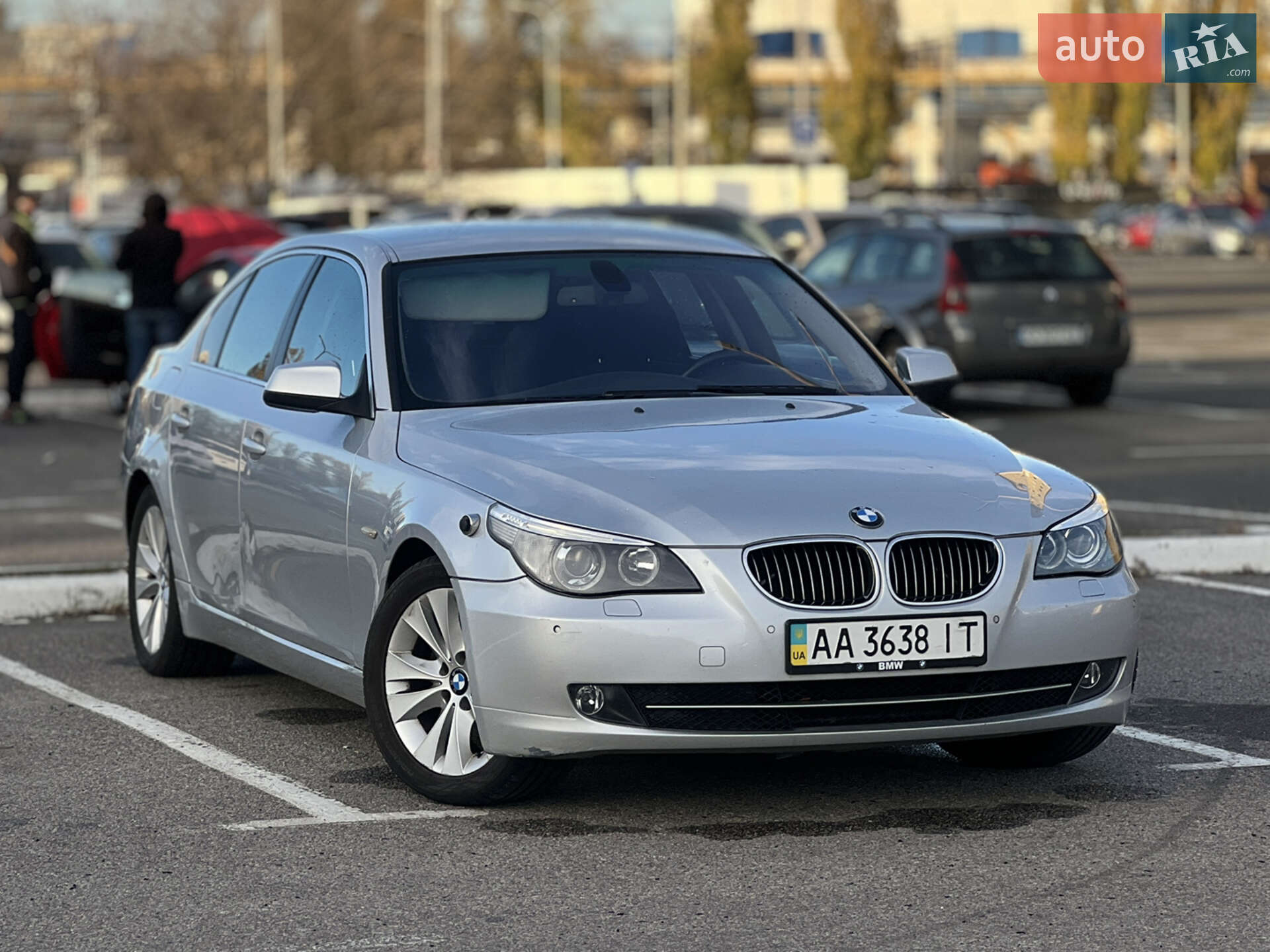 Головне фото звіту автомобіля BMW 520I 2009