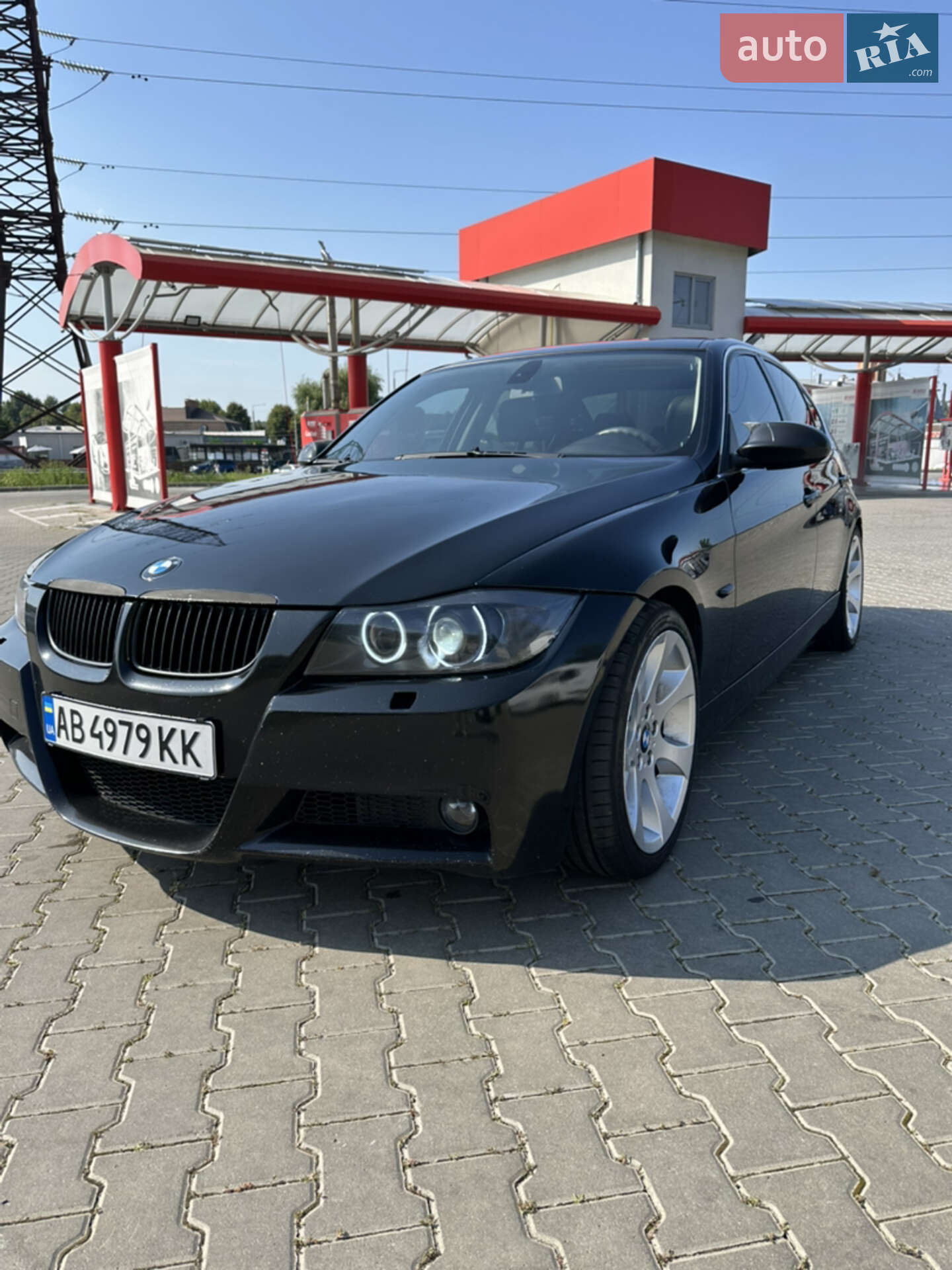 BMW 330I 2005