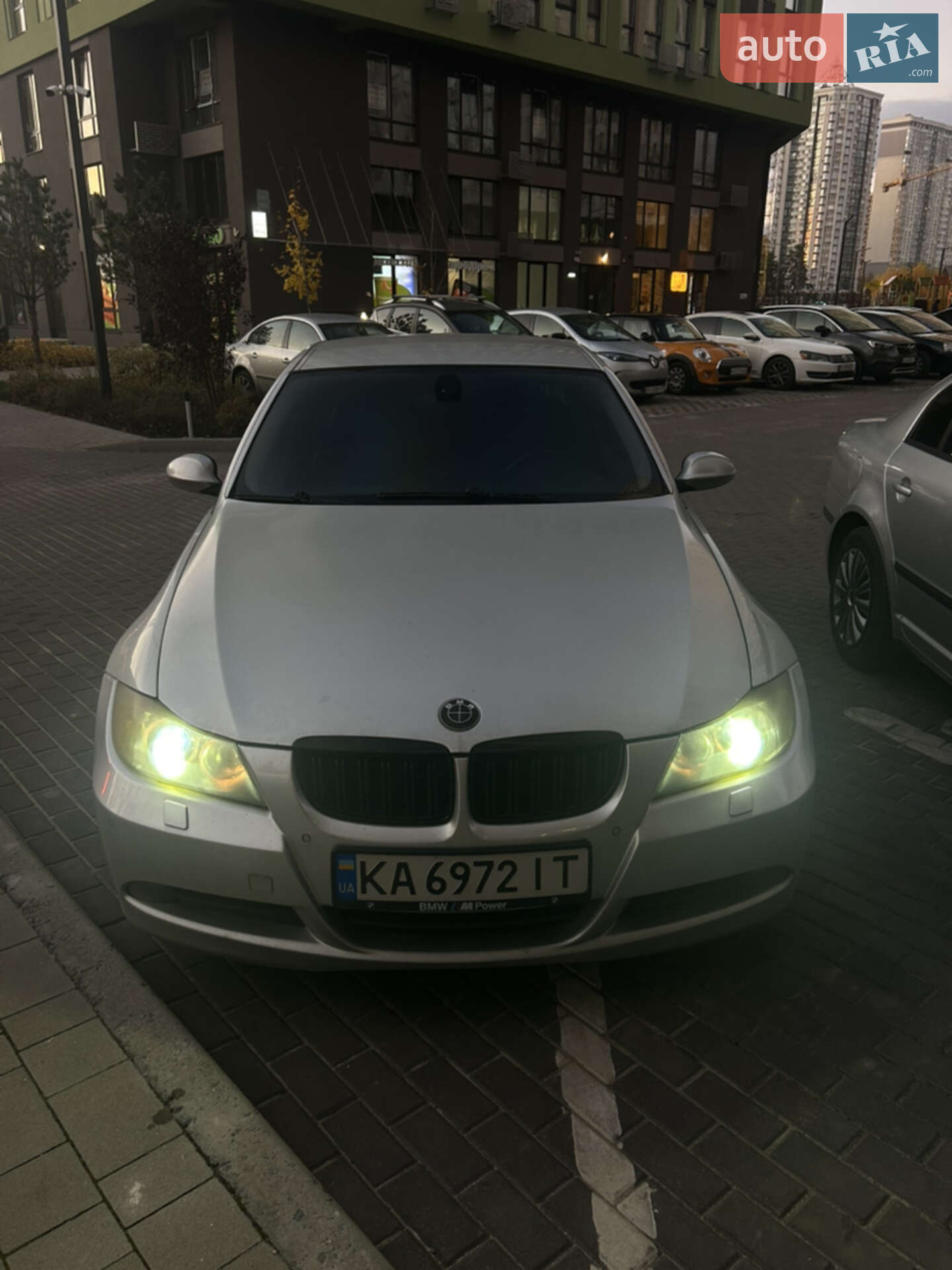 BMW 320 2008