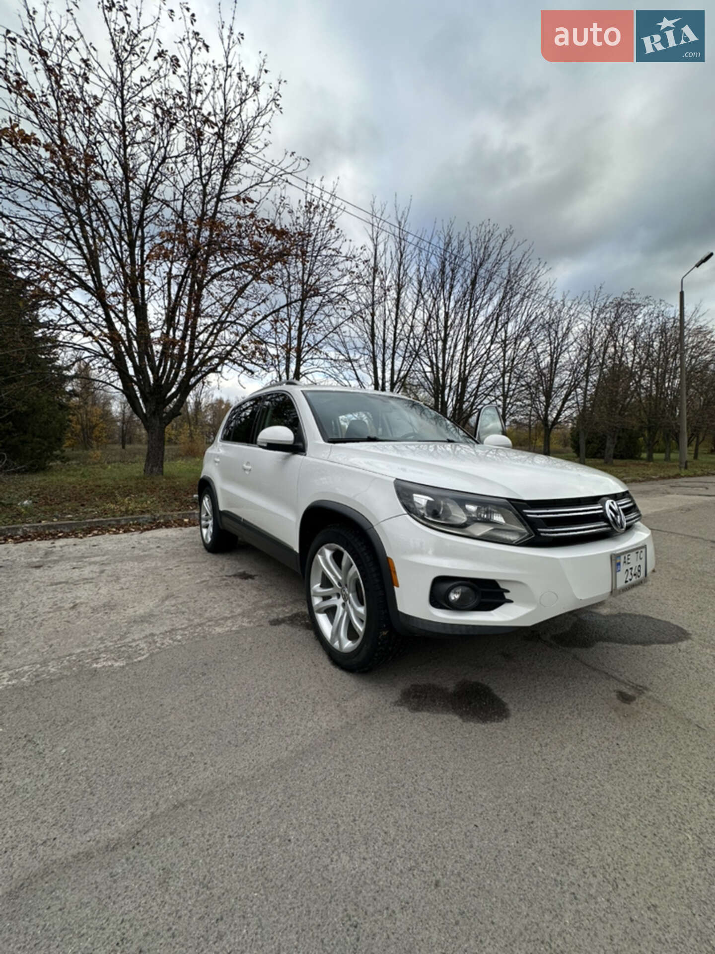 VOLKSWAGEN TIGUAN 2011