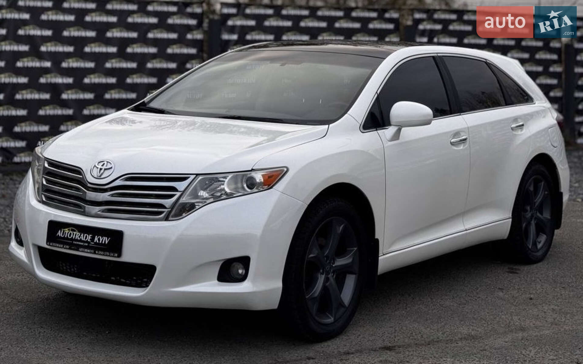 Головне фото звіту автомобіля TOYOTA VENZA 2011