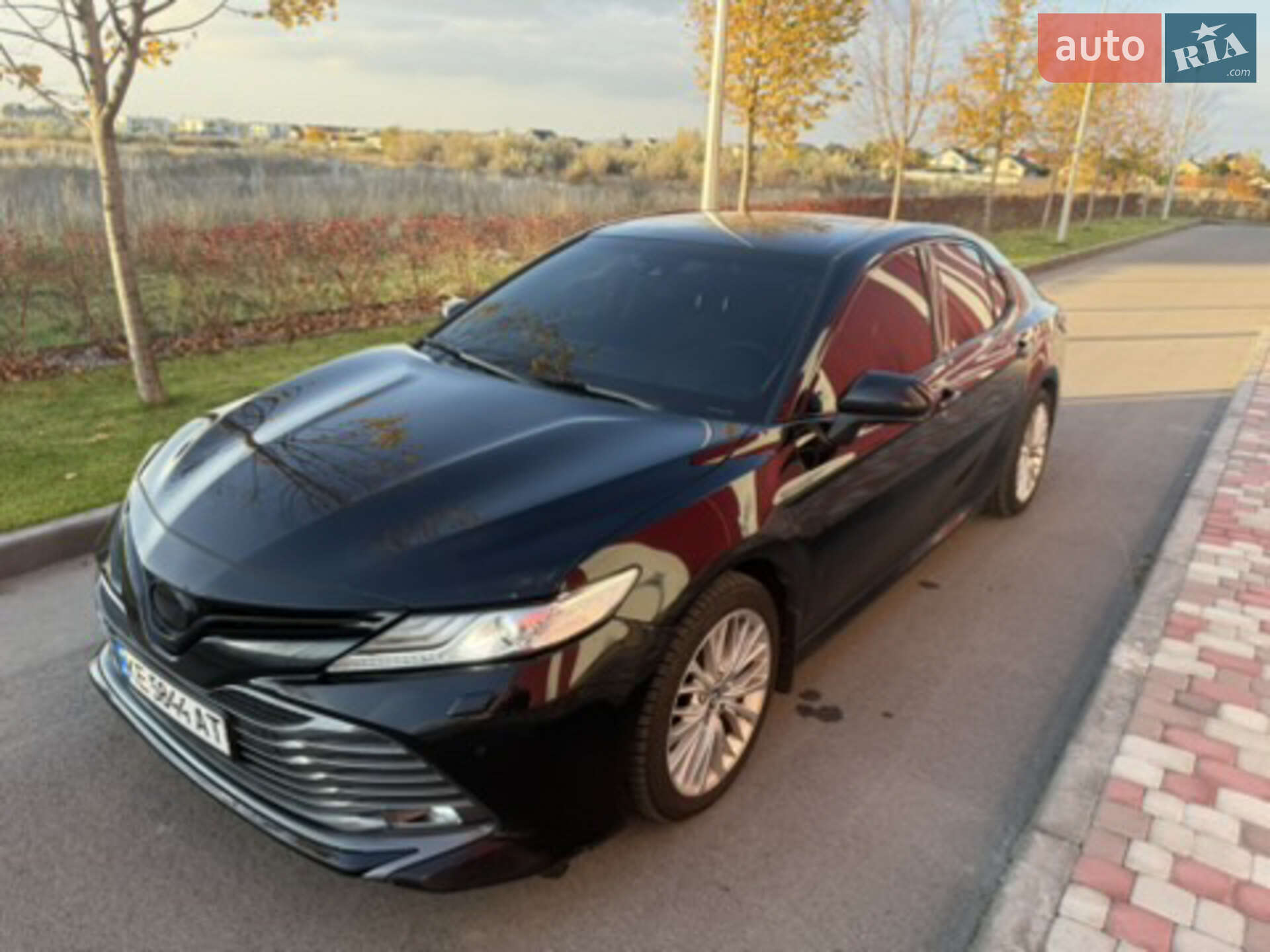 TOYOTA CAMRY