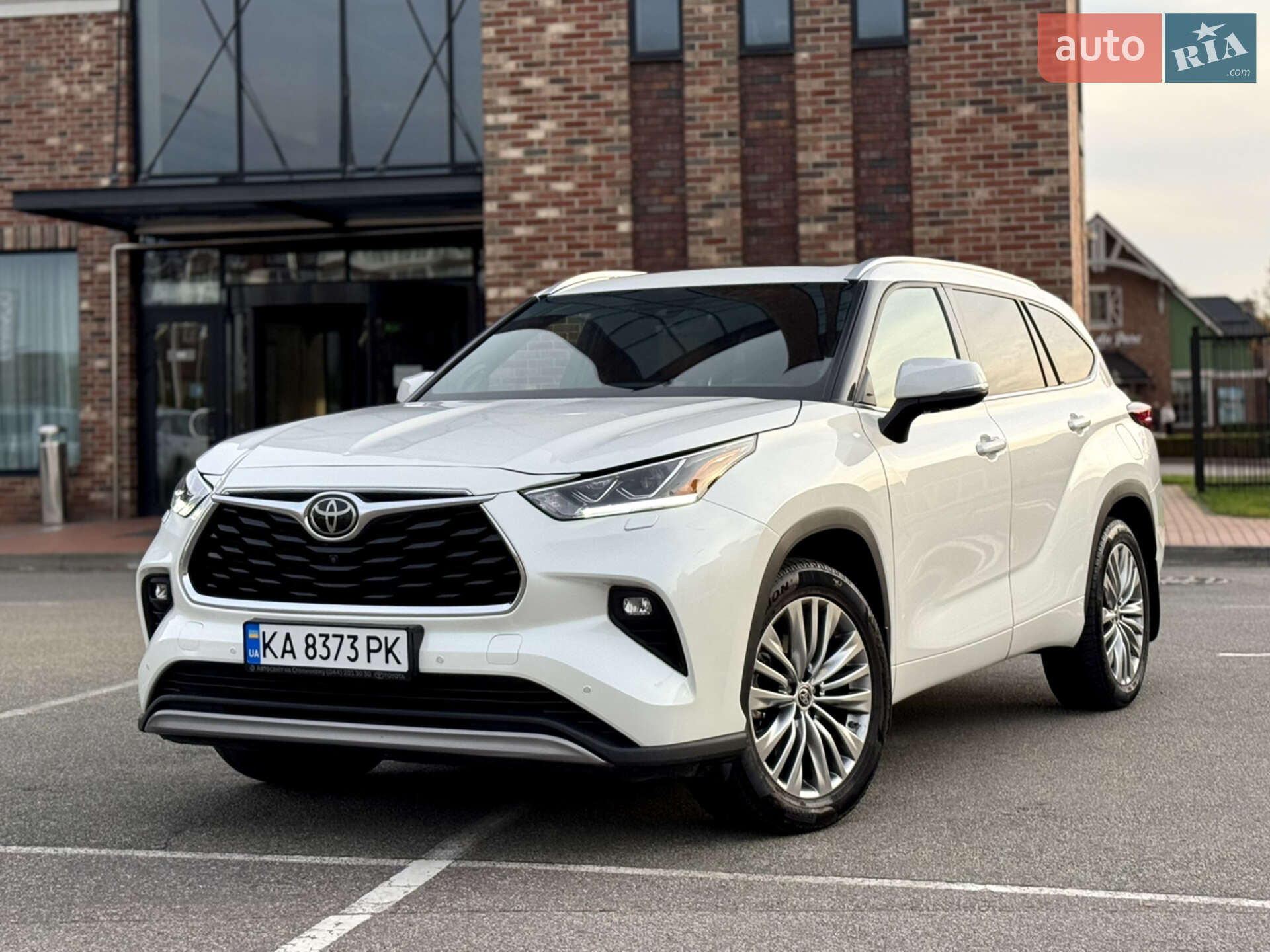 TOYOTA HIGHLANDER 2021