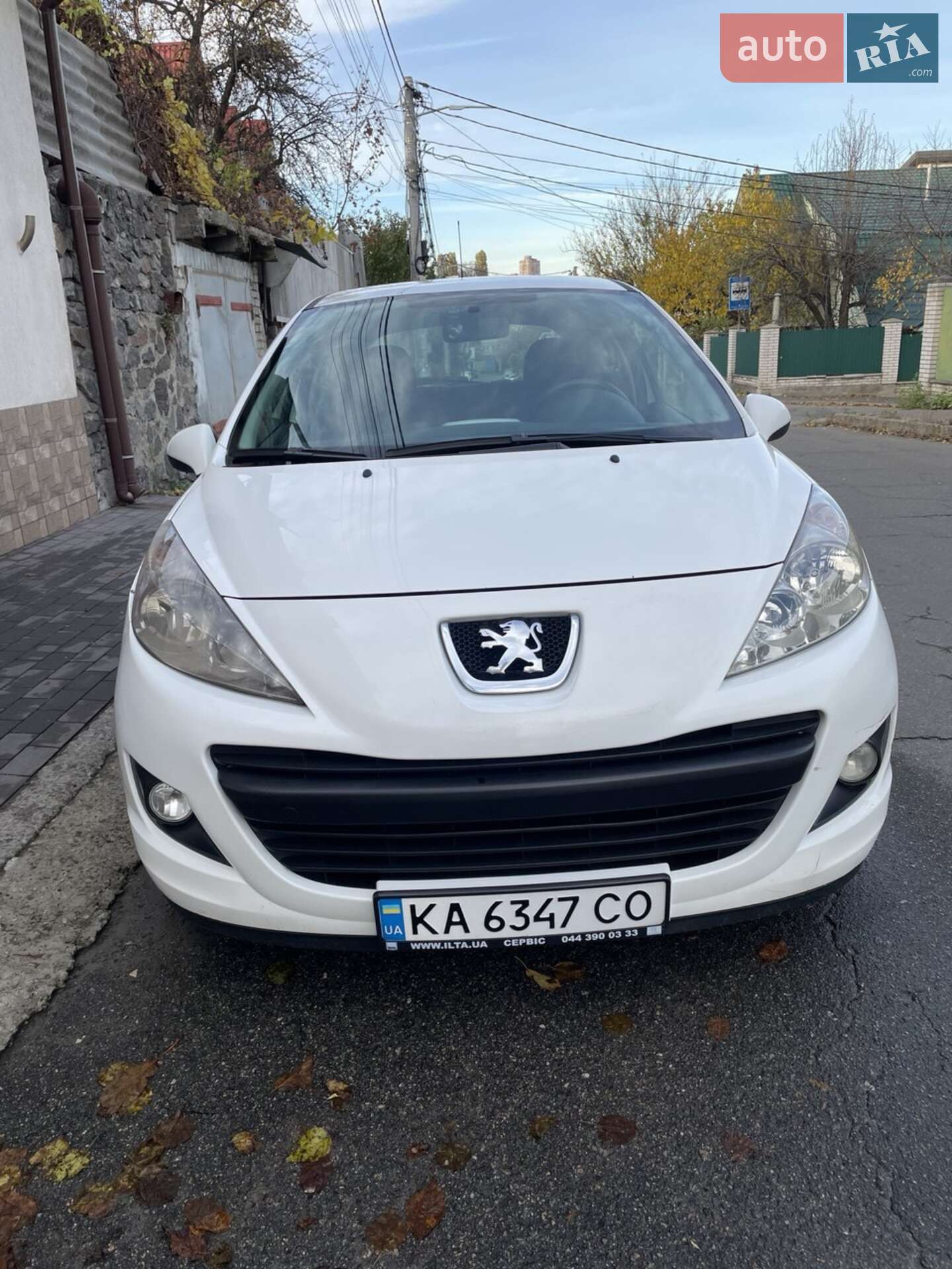 PEUGEOT 207 2012