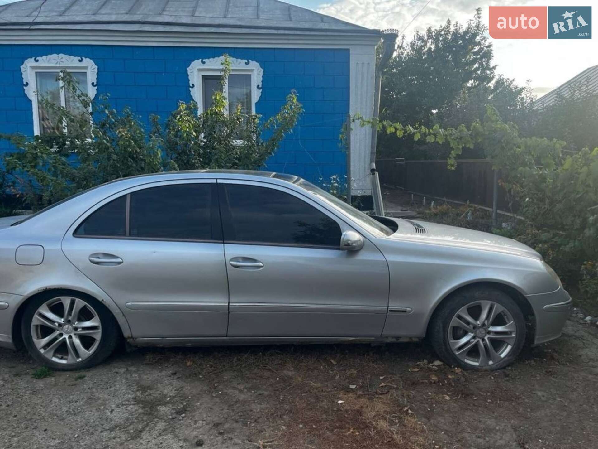 MERCEDES-BENZ E 320 2002