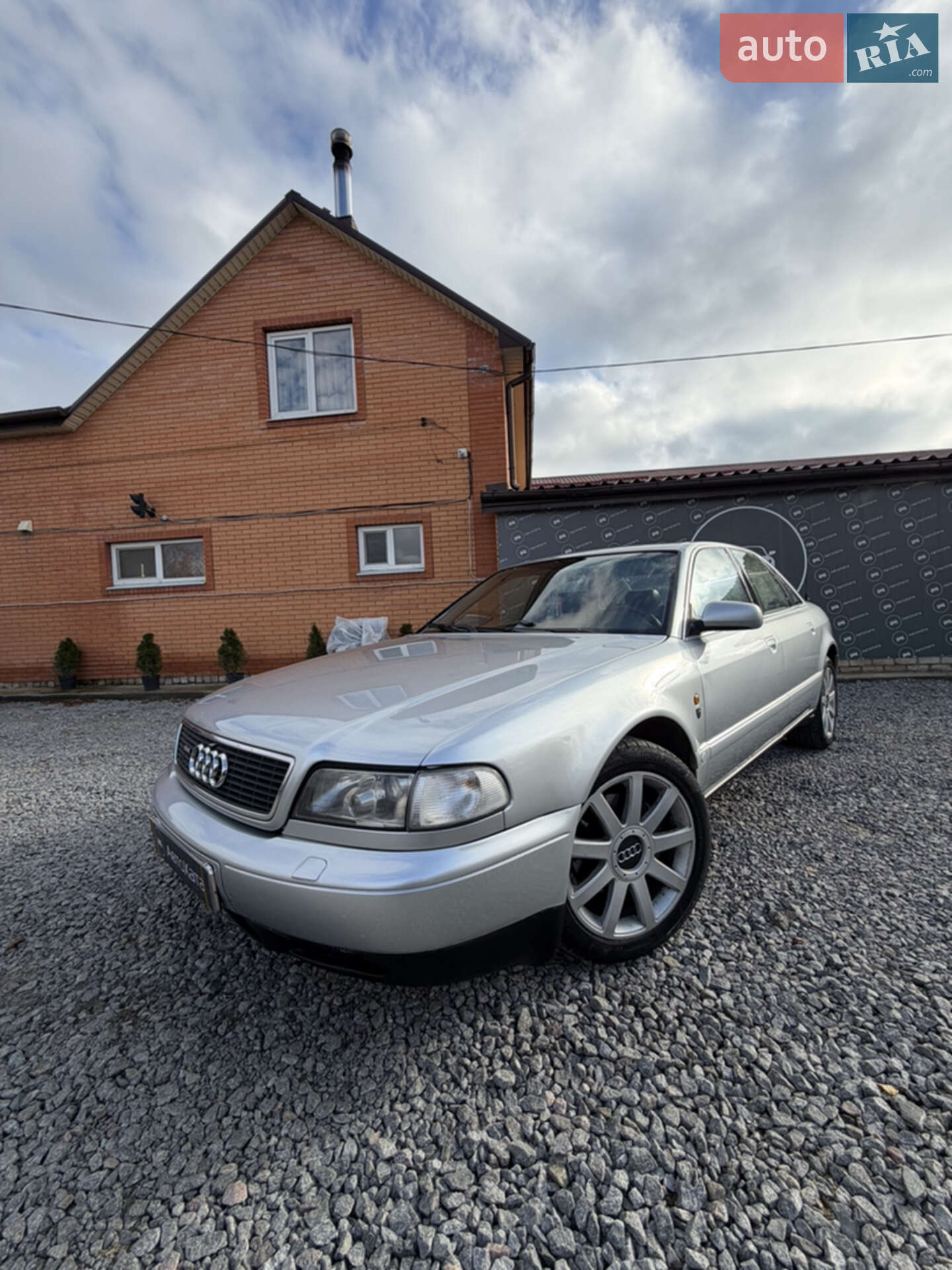 AUDI A8 1997