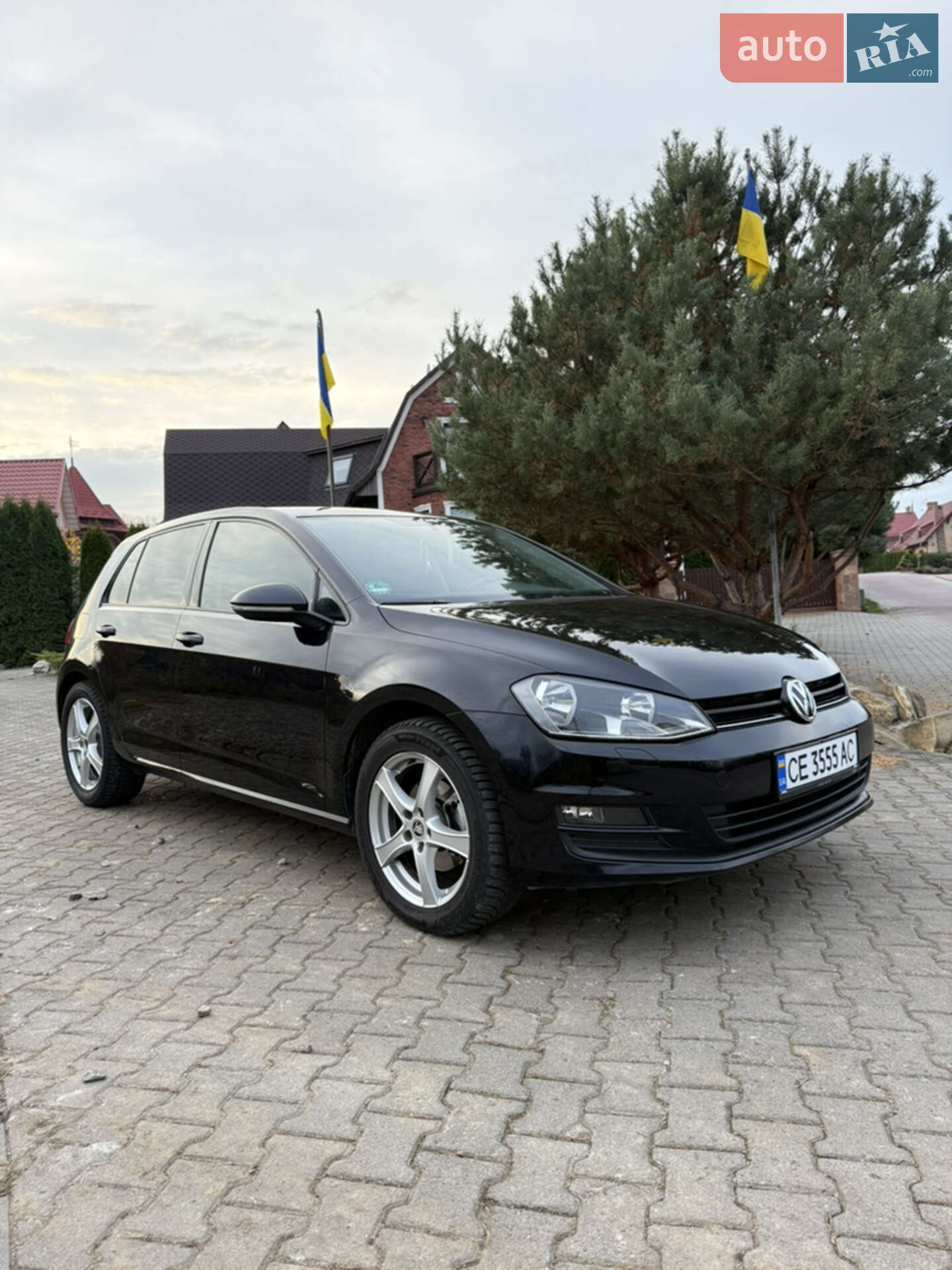 VOLKSWAGEN GOLF 2017