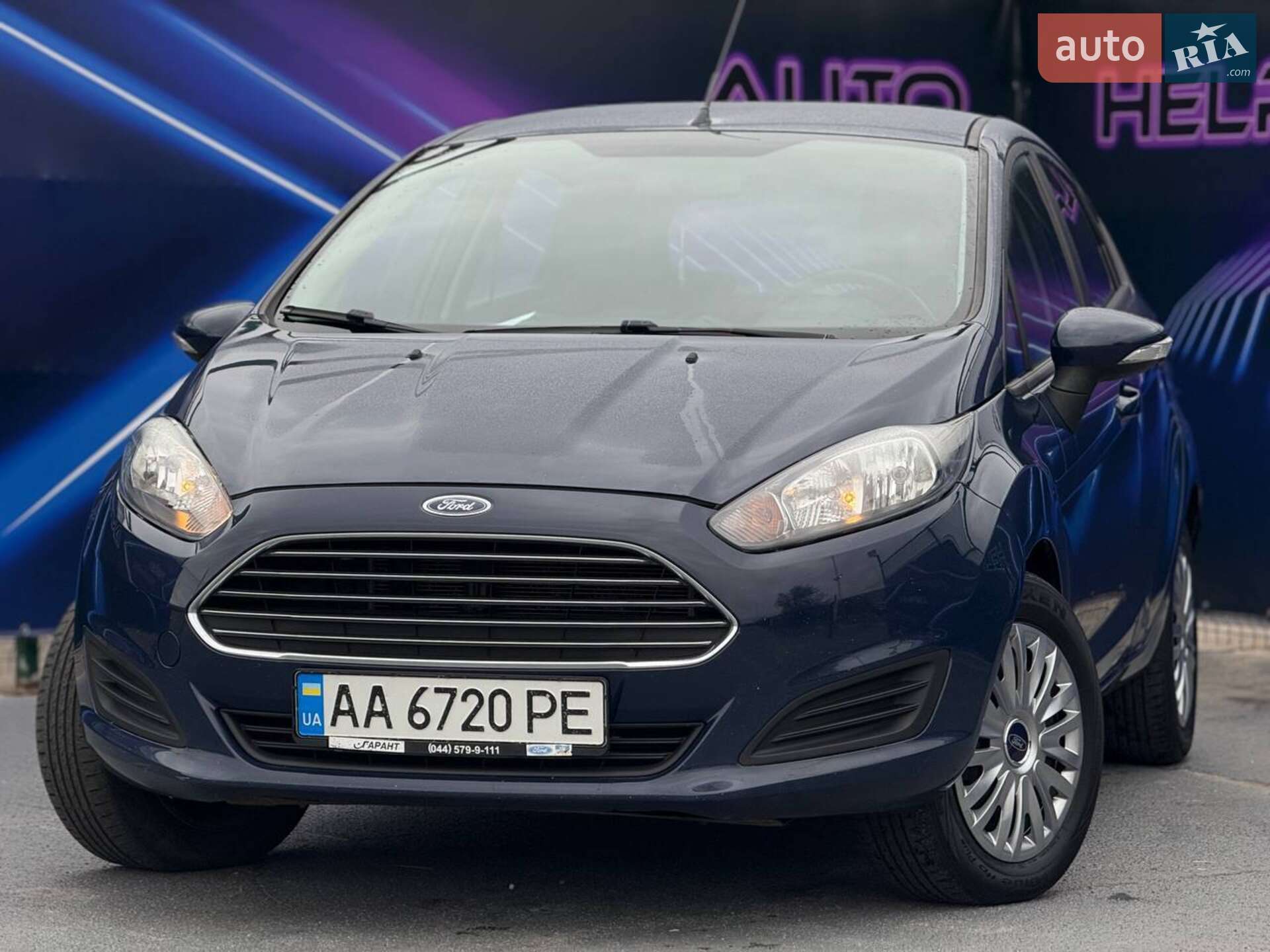 Головне фото звіту автомобіля FORD FIESTA 2015