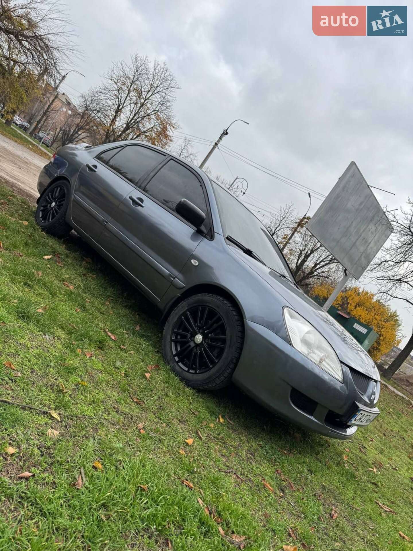 MITSUBISHI LANCER