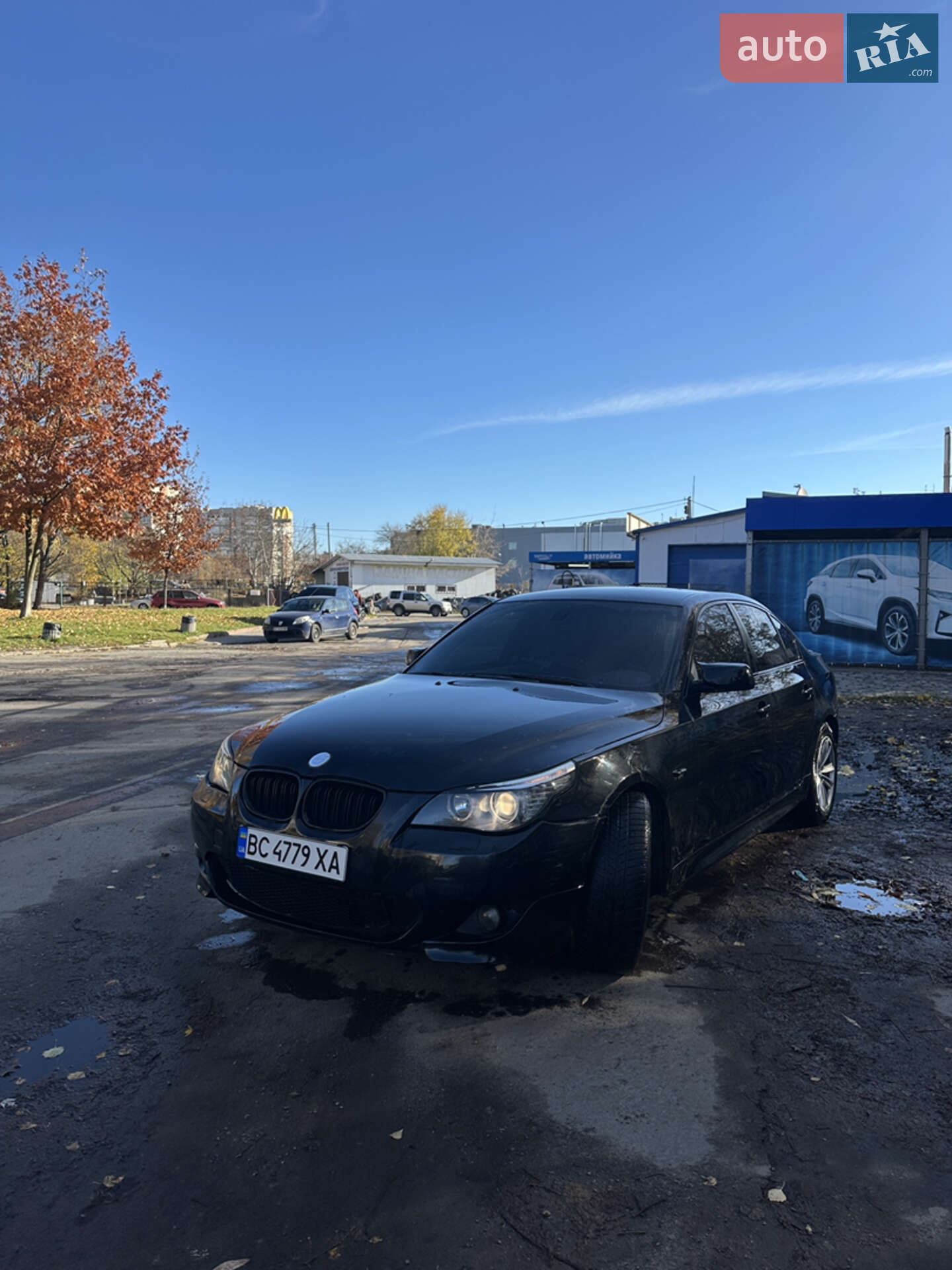 BMW 523I