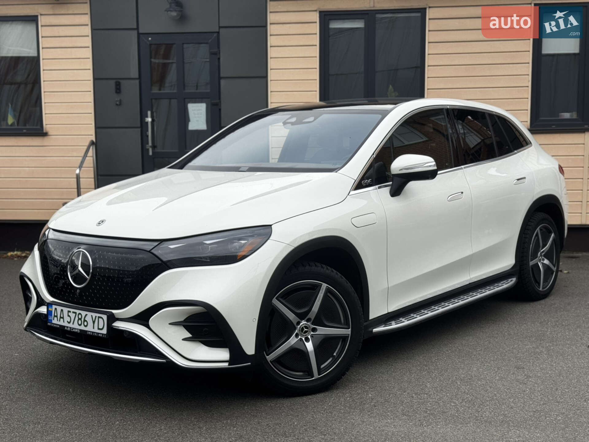 MERCEDES-BENZ EQE SUV 2023