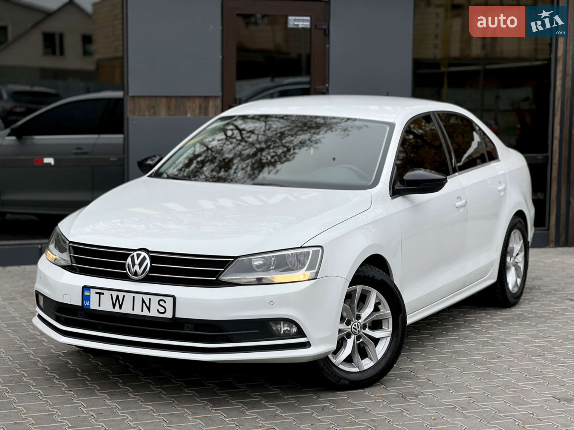 VOLKSWAGEN JETTA 2016