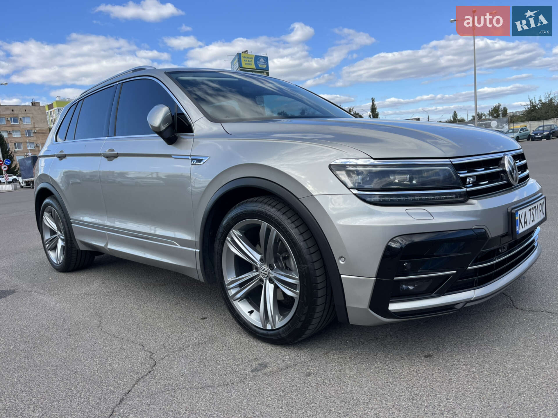 VOLKSWAGEN TIGUAN 2020