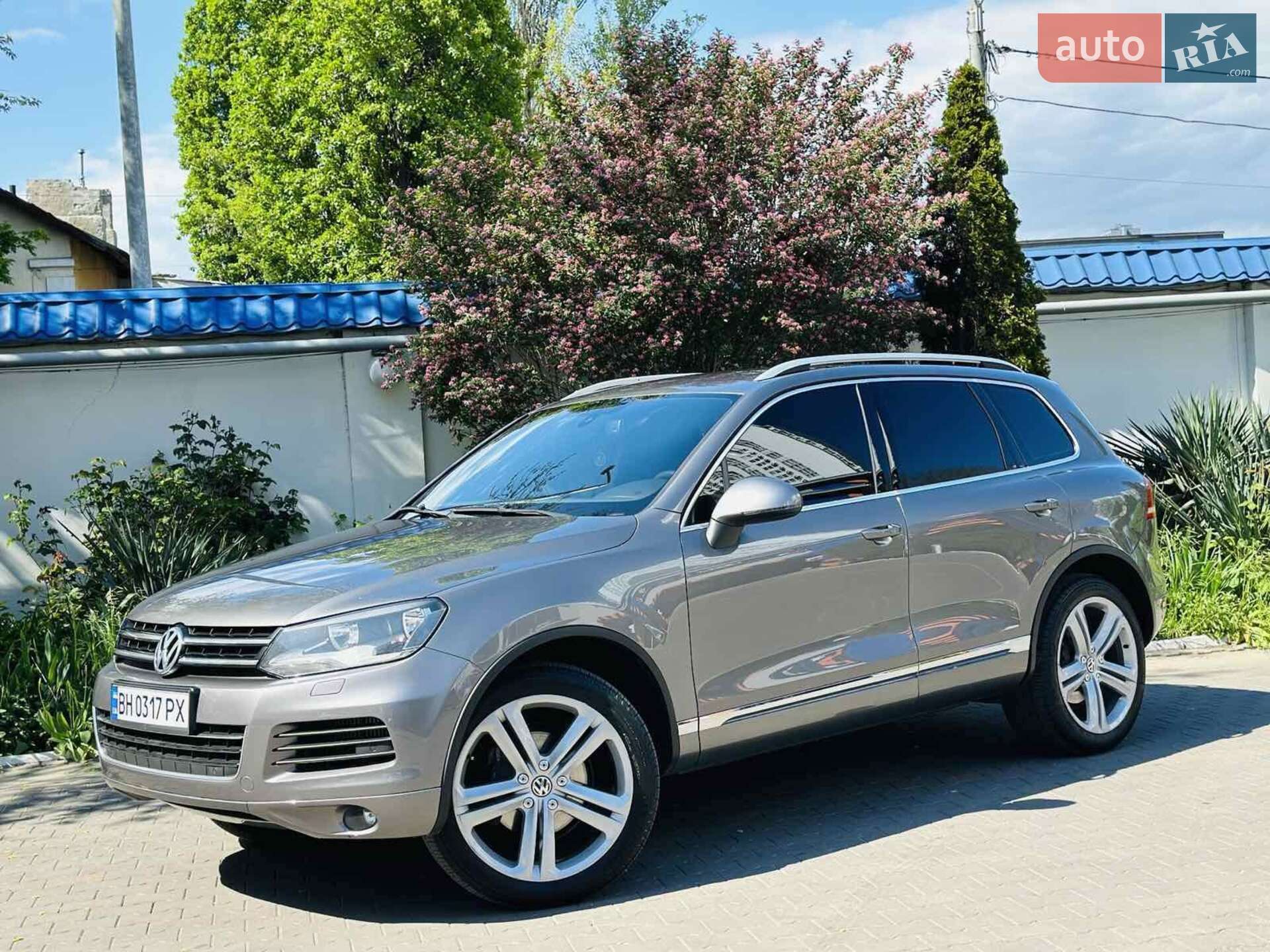 VOLKSWAGEN TOUAREG 2012
