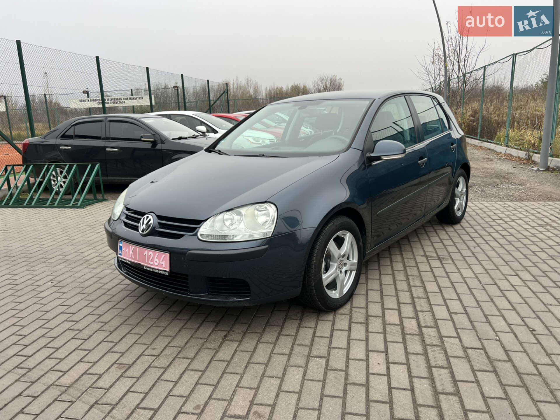 VOLKSWAGEN GOLF 2004