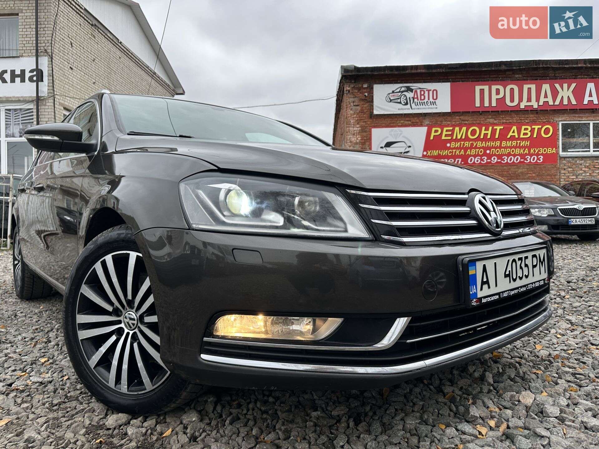VOLKSWAGEN PASSAT VARIANT 2012