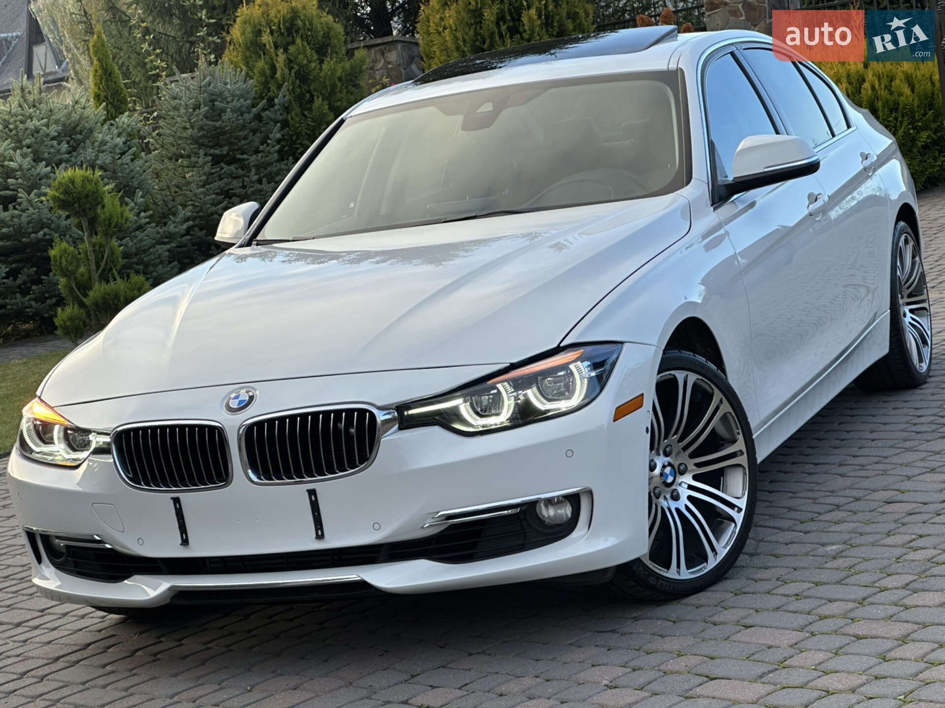 Головне фото звіту автомобіля BMW 328I 2014