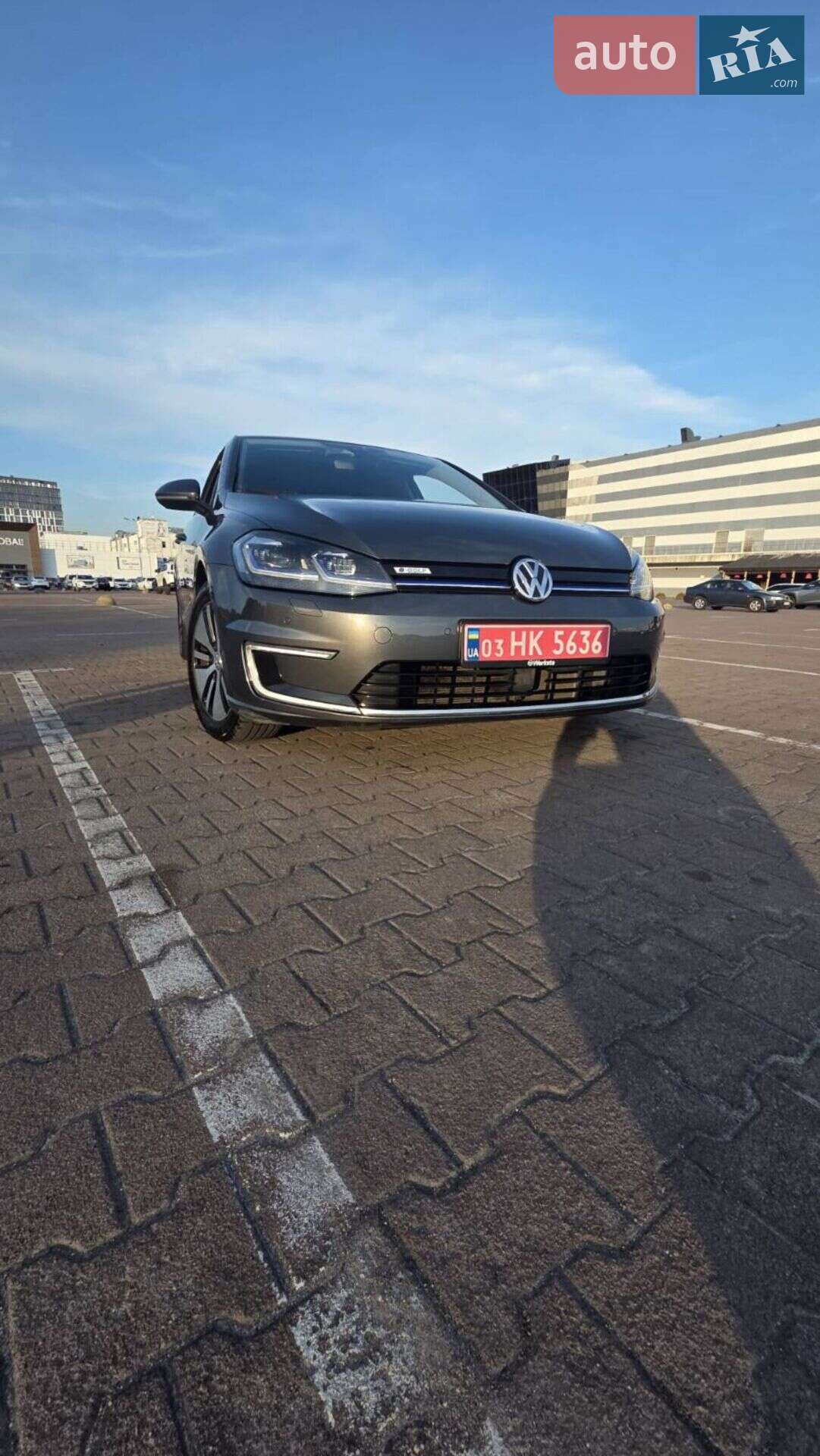 VOLKSWAGEN E-GOLF 2017