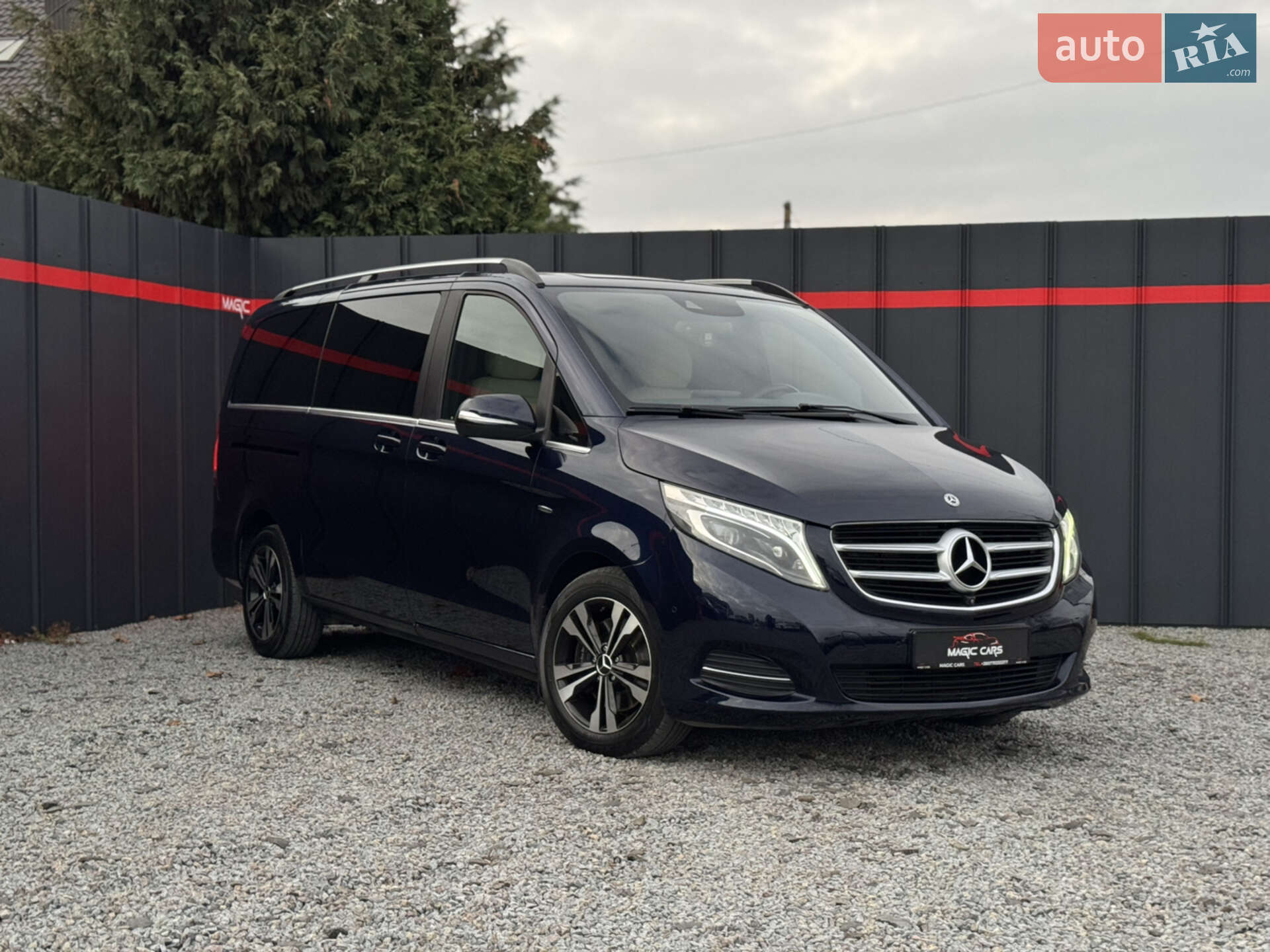 MERCEDES-BENZ V 220 D 2016
