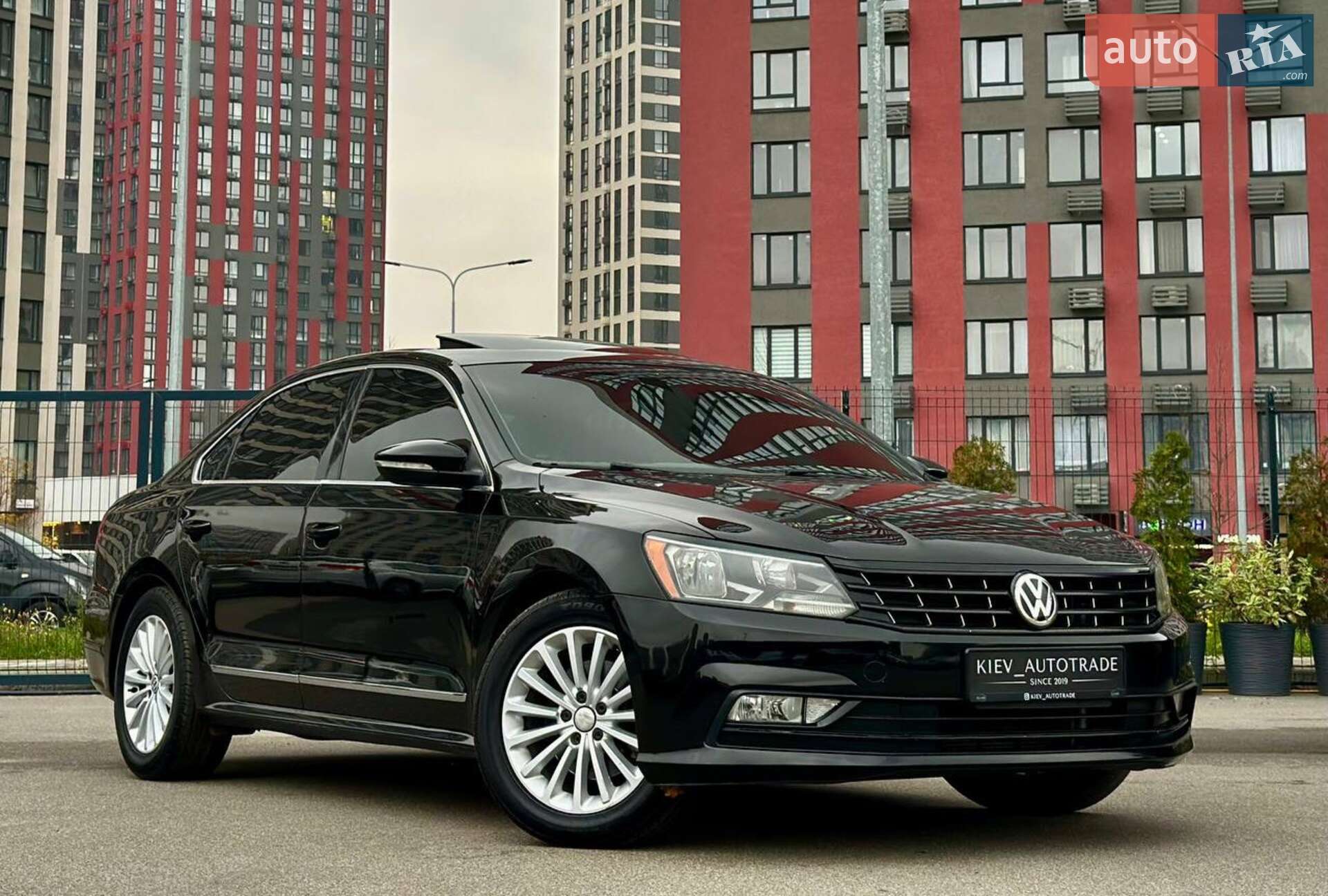 VOLKSWAGEN PASSAT 2015