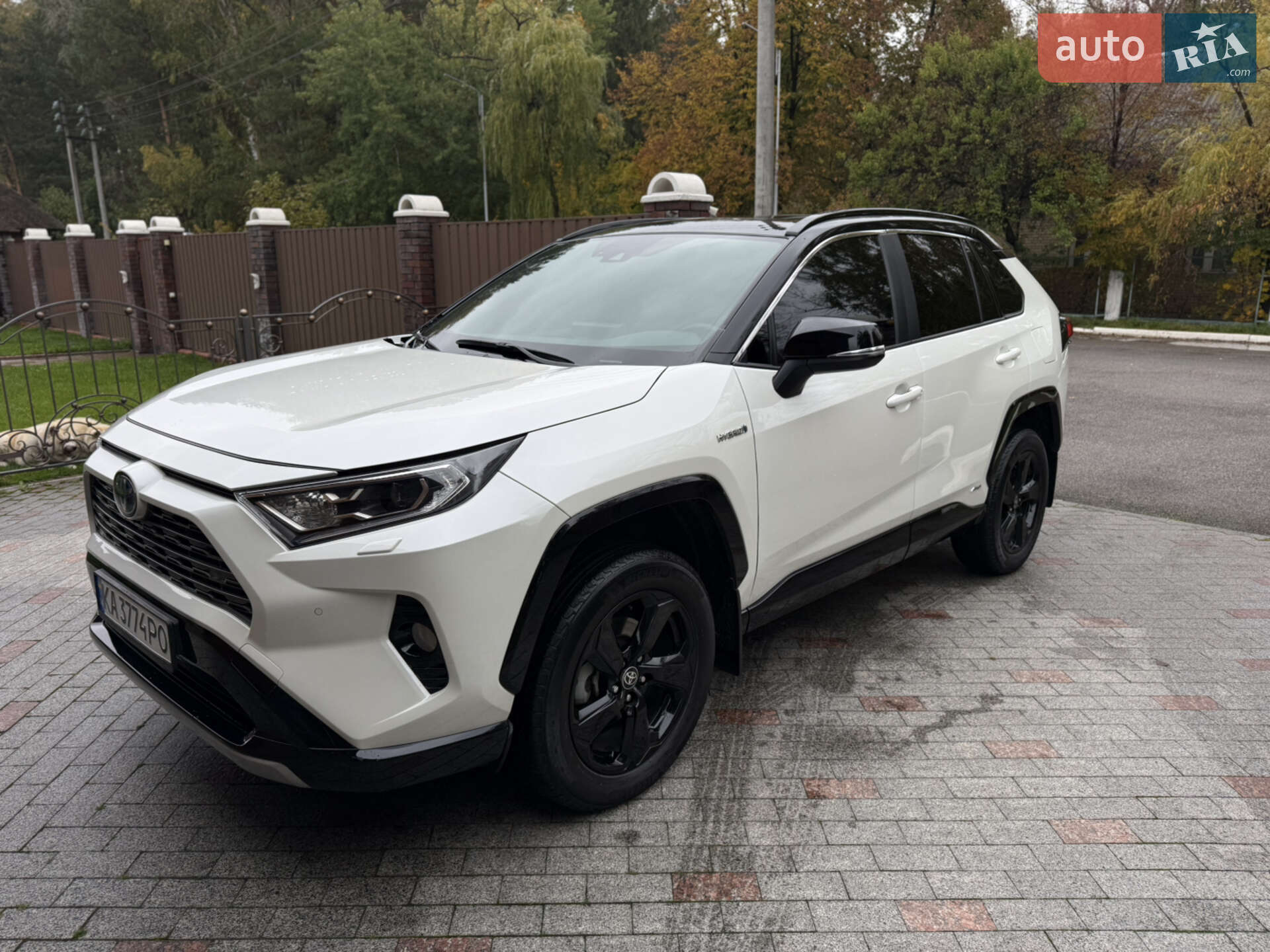 TOYOTA RAV4 2021