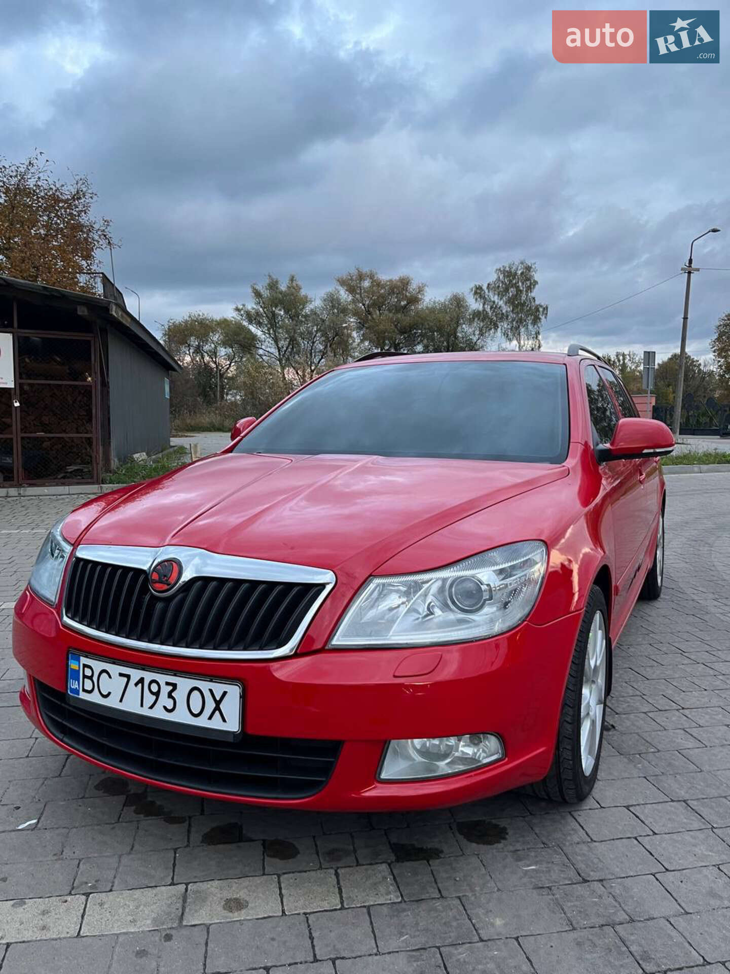 Головне фото звіту автомобіля SKODA OCTAVIA 2011