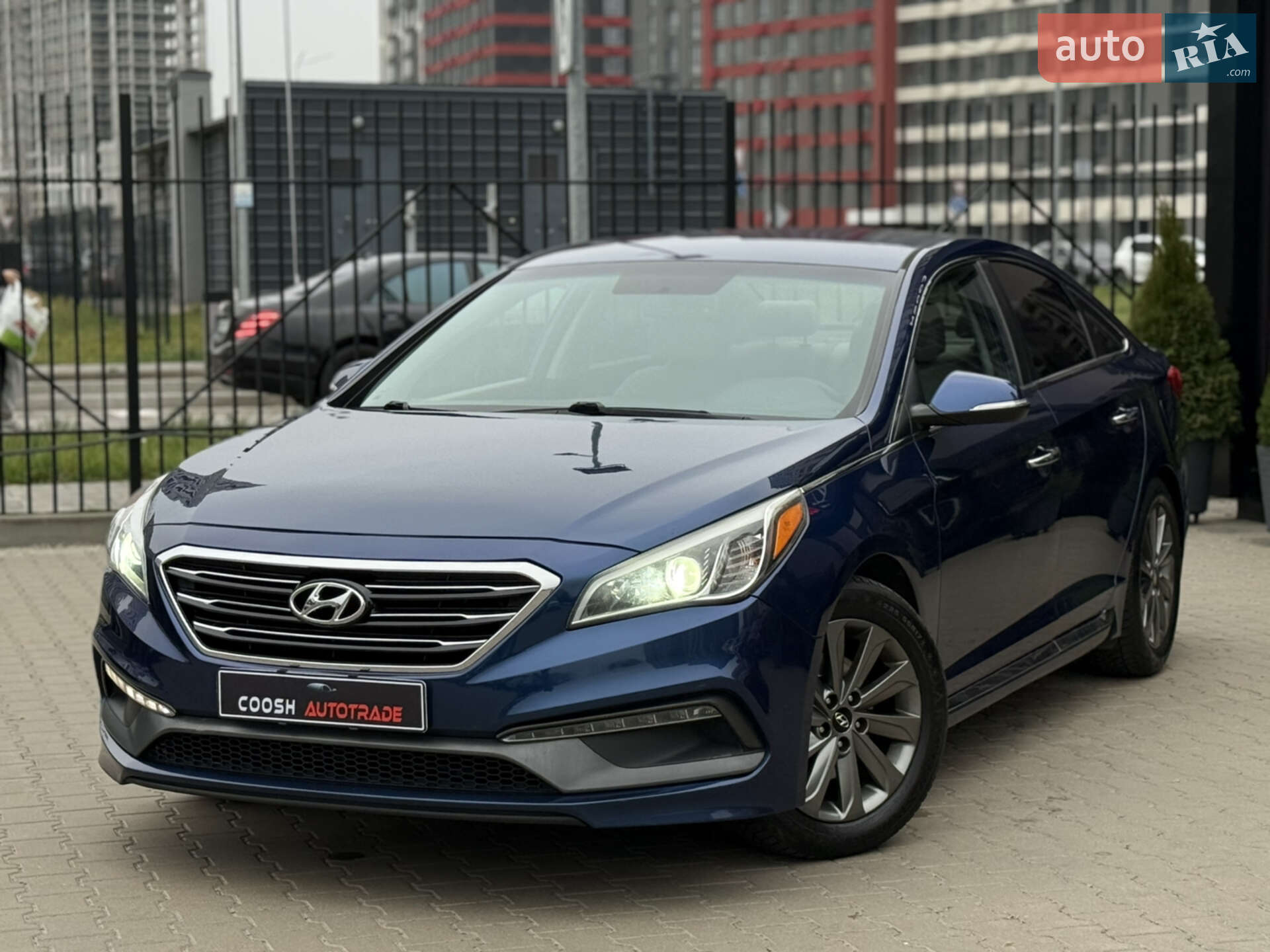 Головне фото звіту автомобіля HYUNDAI SONATA 2014
