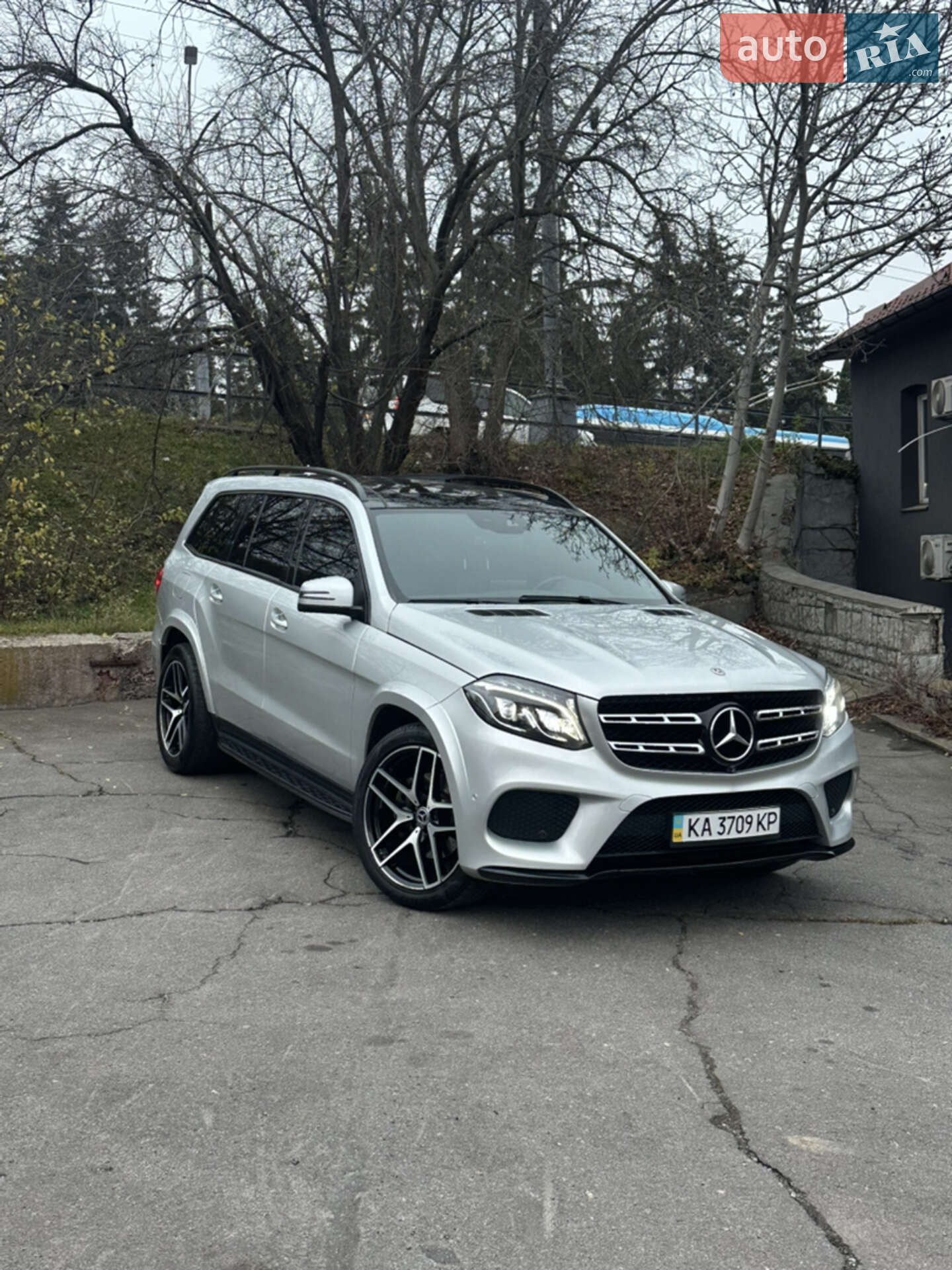 Головне фото звіту автомобіля MERCEDES-BENZ GLS 450 2016