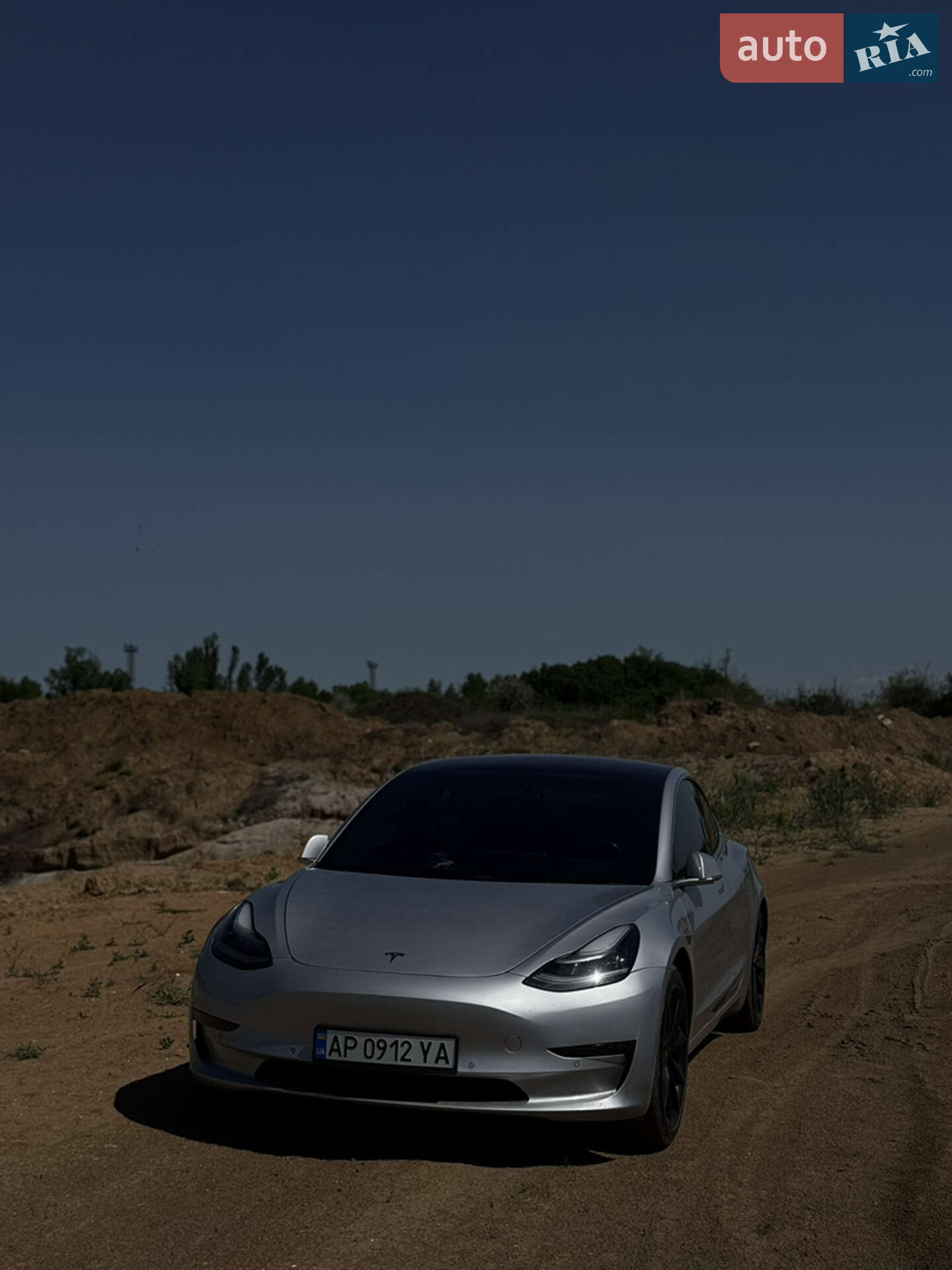 TESLA MODEL 3 2017