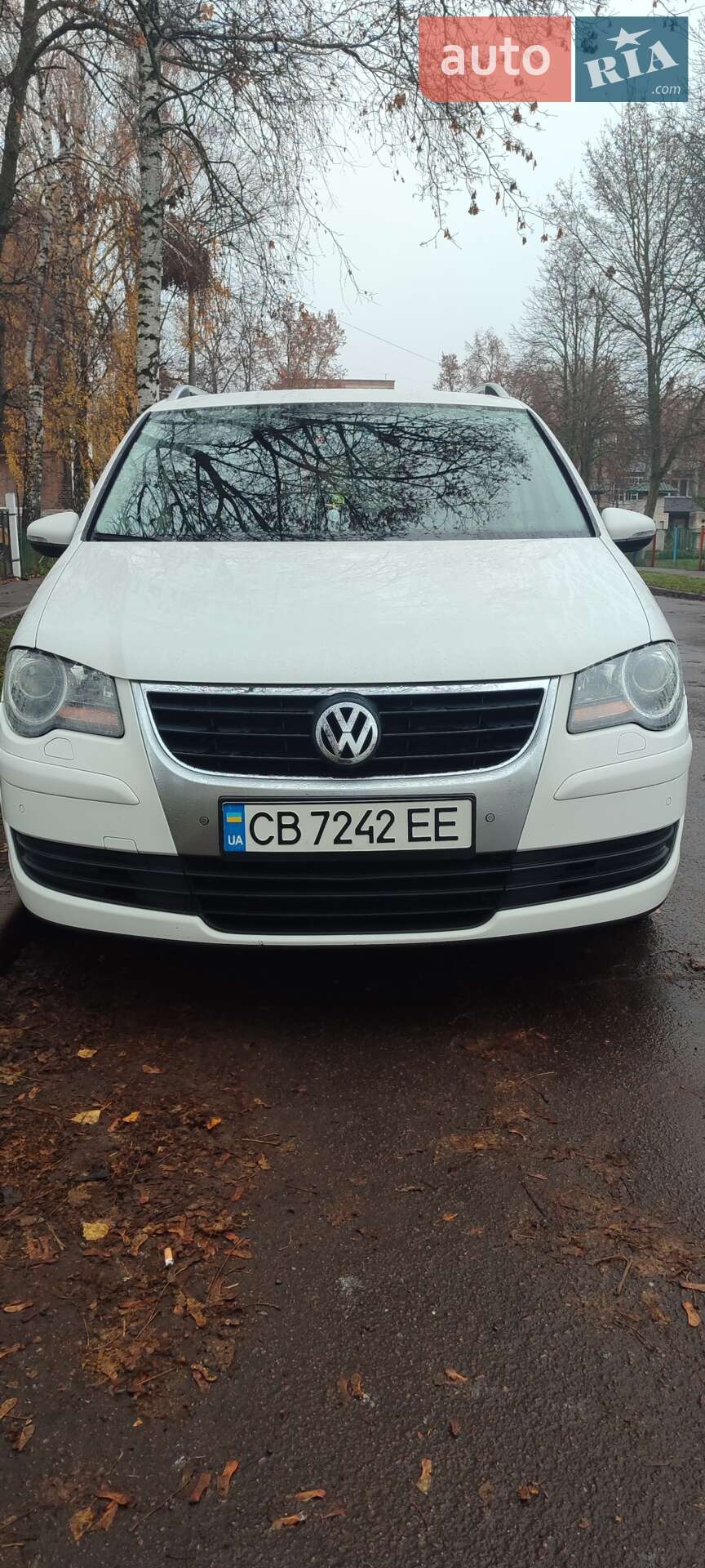 VOLKSWAGEN TOURAN 2009