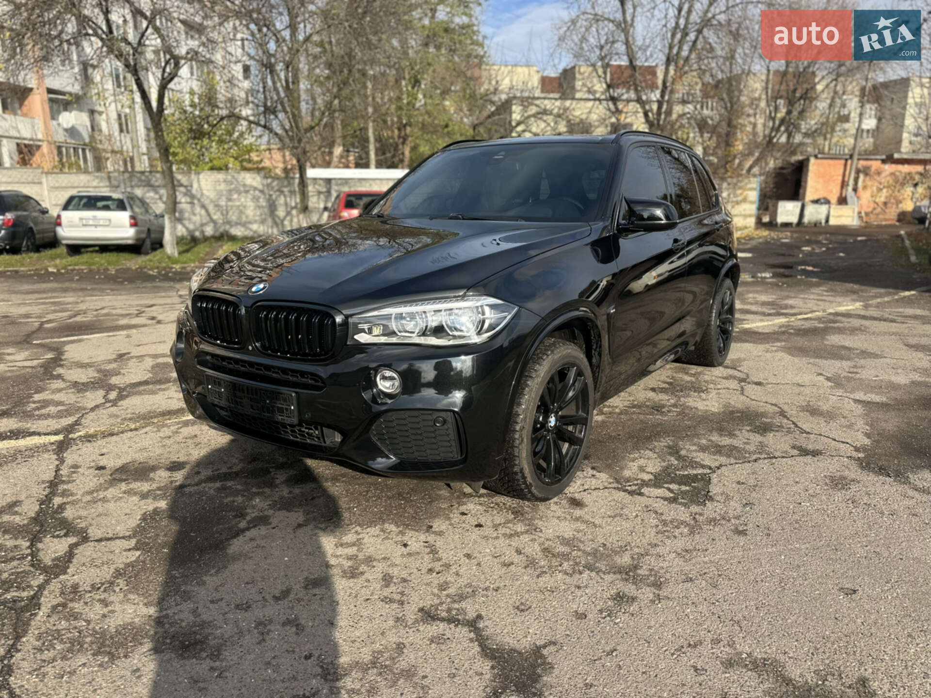 Головне фото звіту автомобіля BMW X5 2016